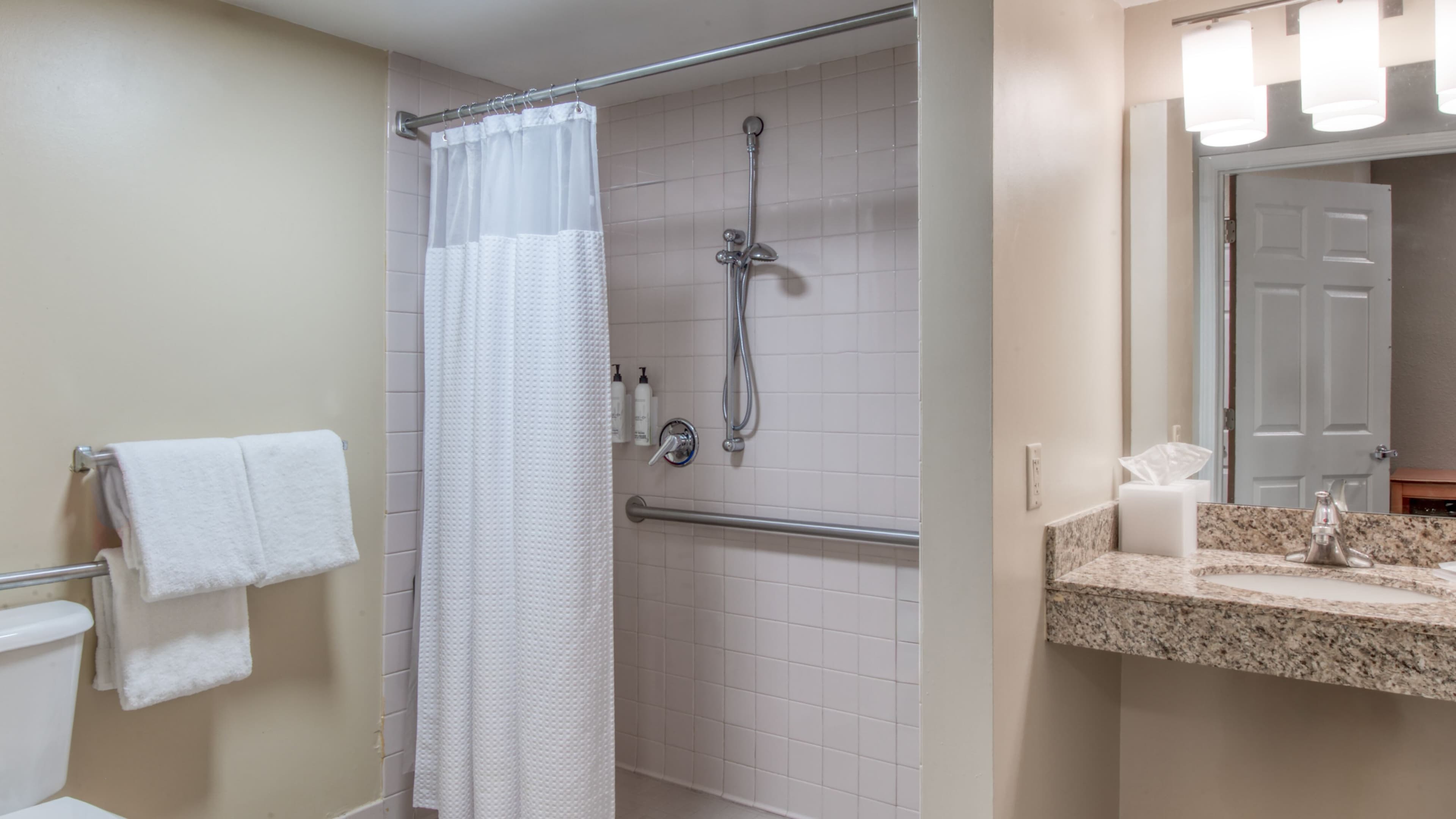 TownePlace Suites Raleigh Cary/Weston Parkway - Image 5
