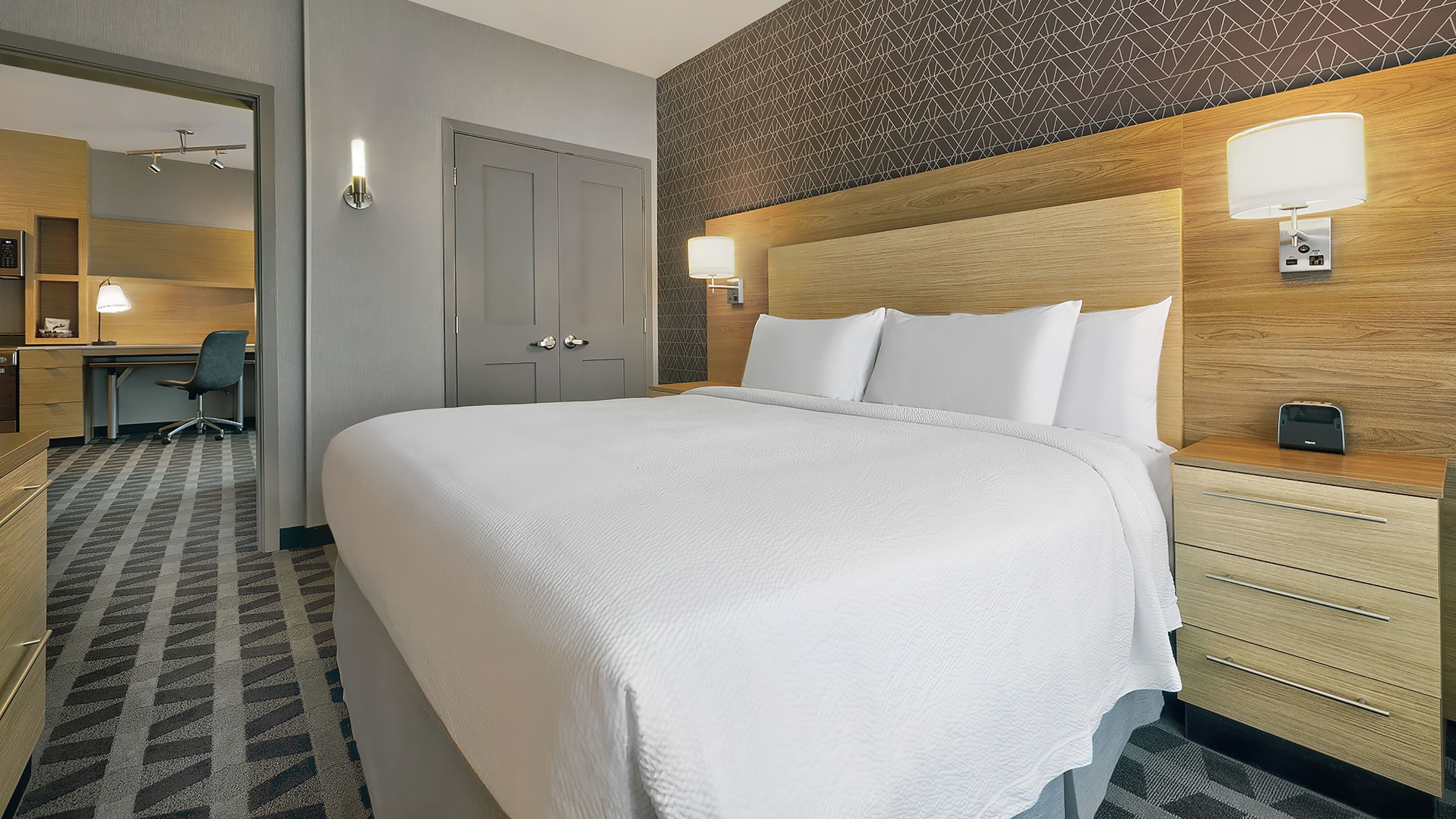 TownePlace Suites Sacramento Elk Grove - Image 2