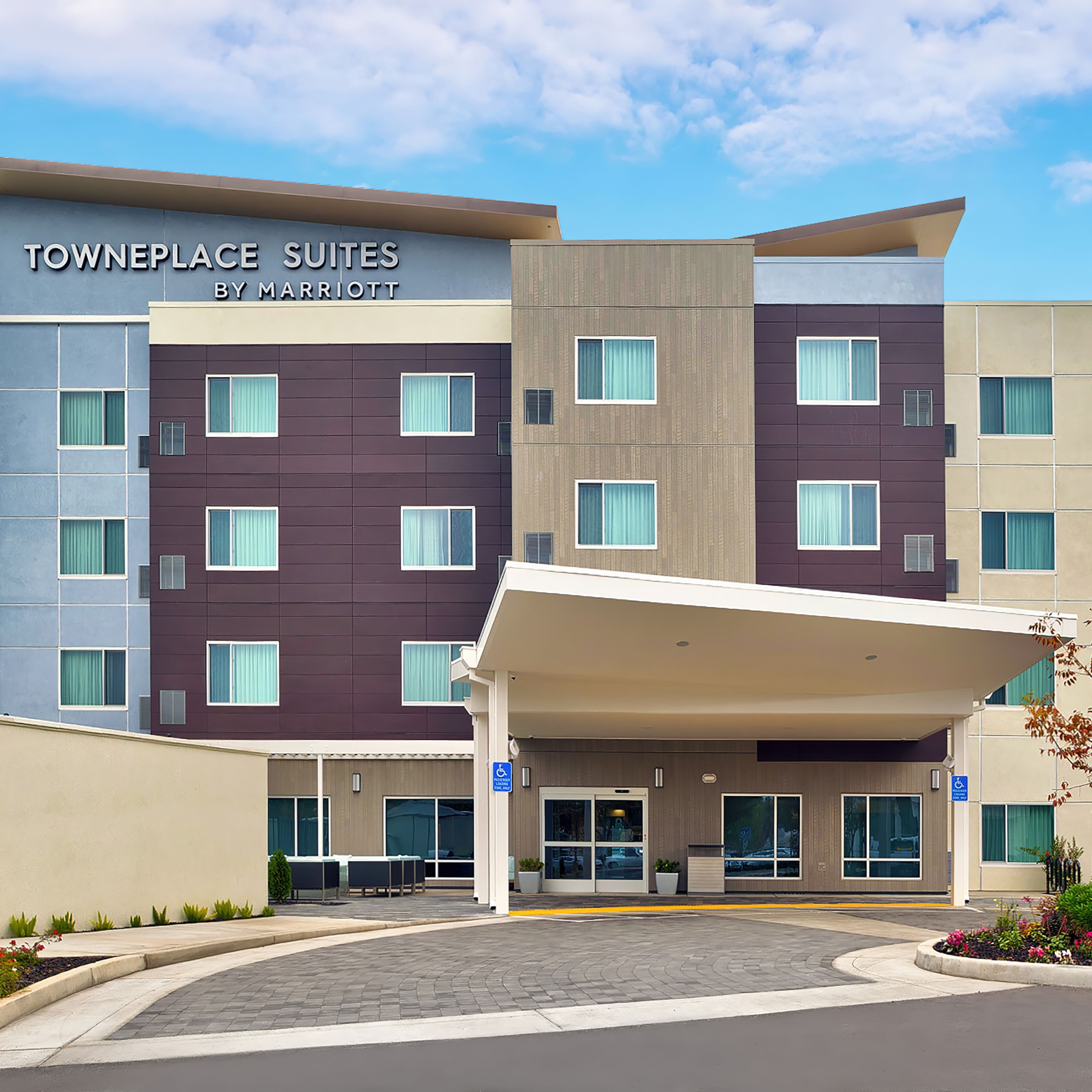 TownePlace Suites Sacramento Elk Grove - Image 1