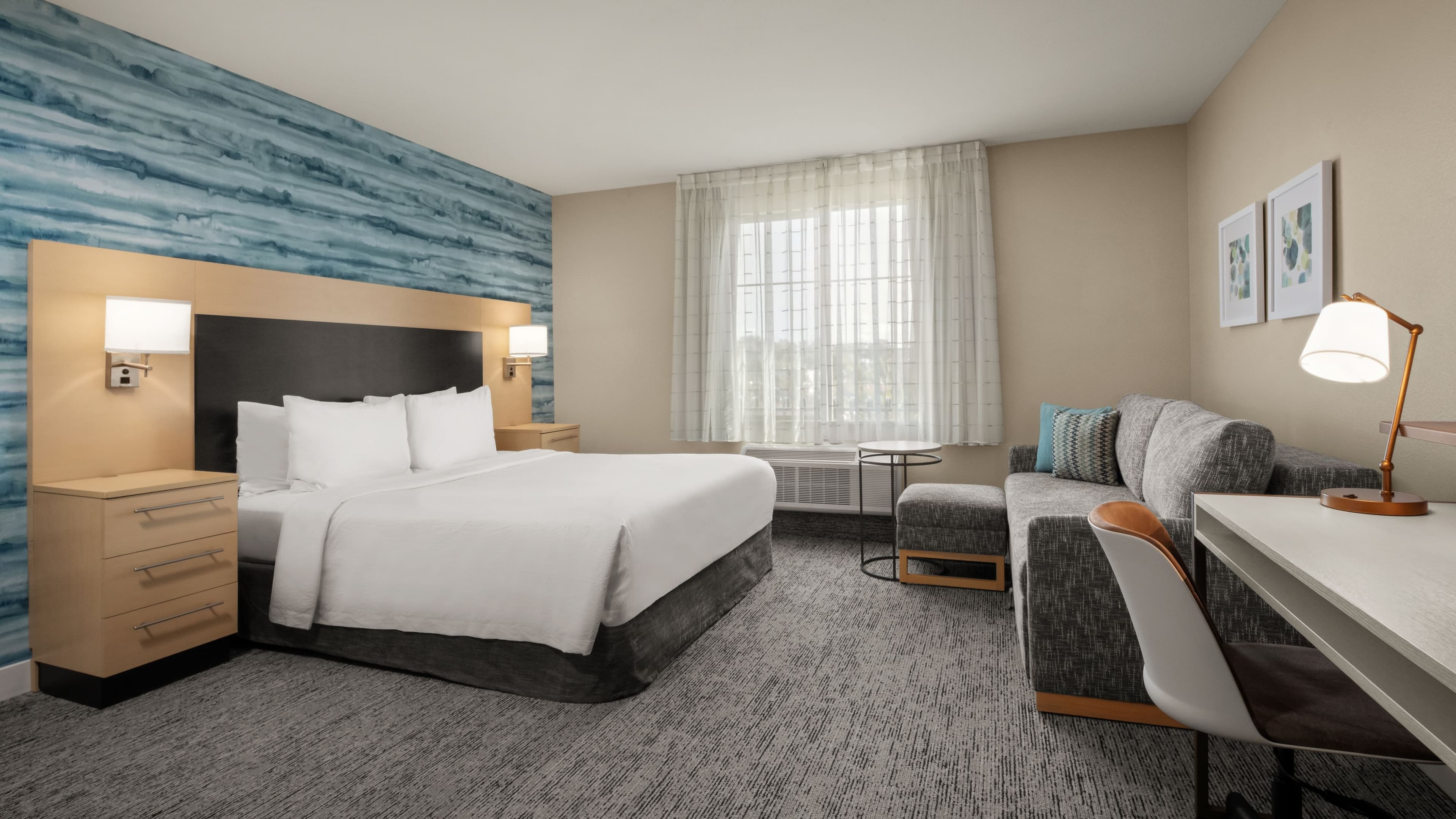 TownePlace Suites San Diego Carlsbad/Vista - Image 2