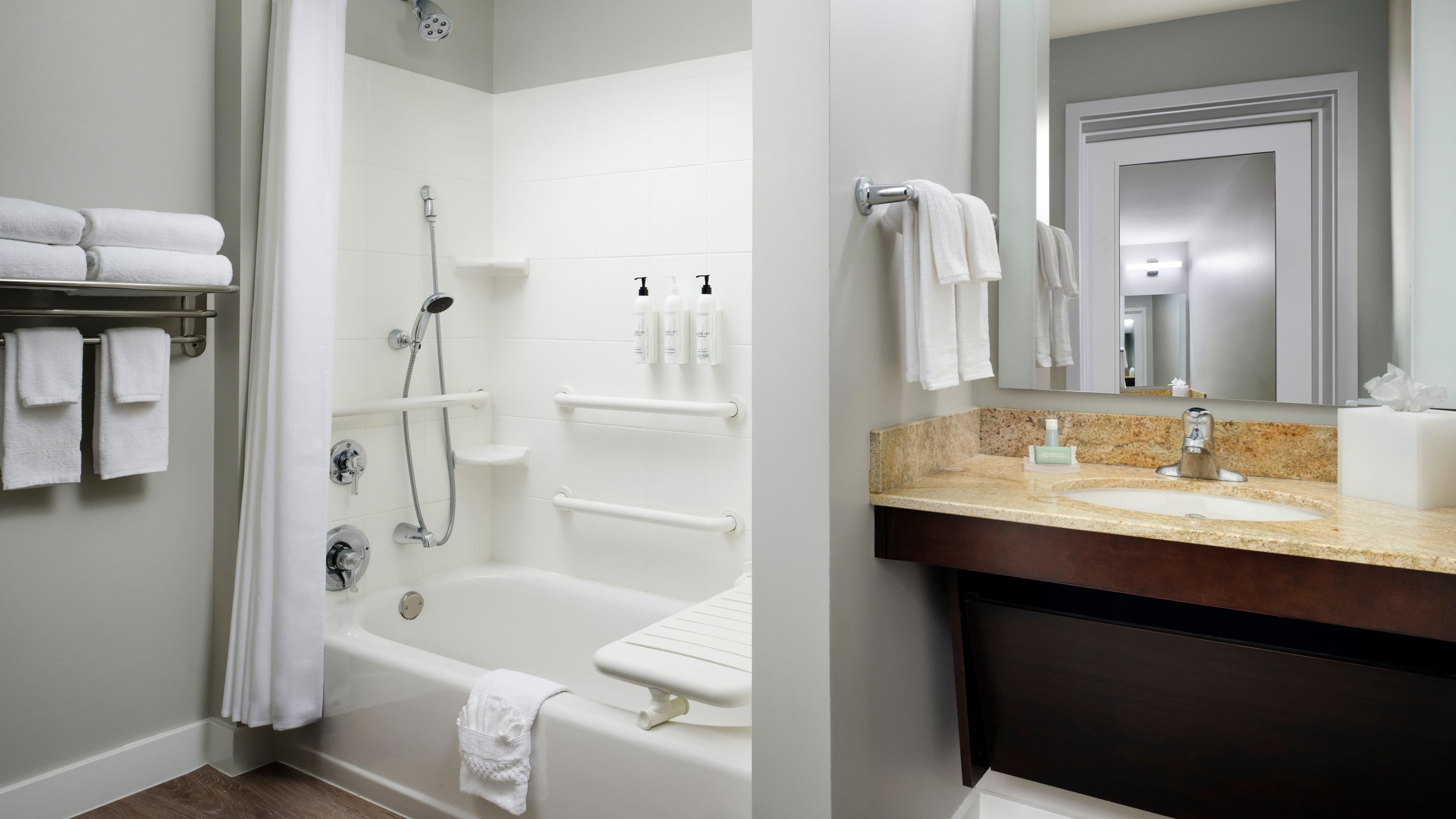 Newly Renovated! - Image 7