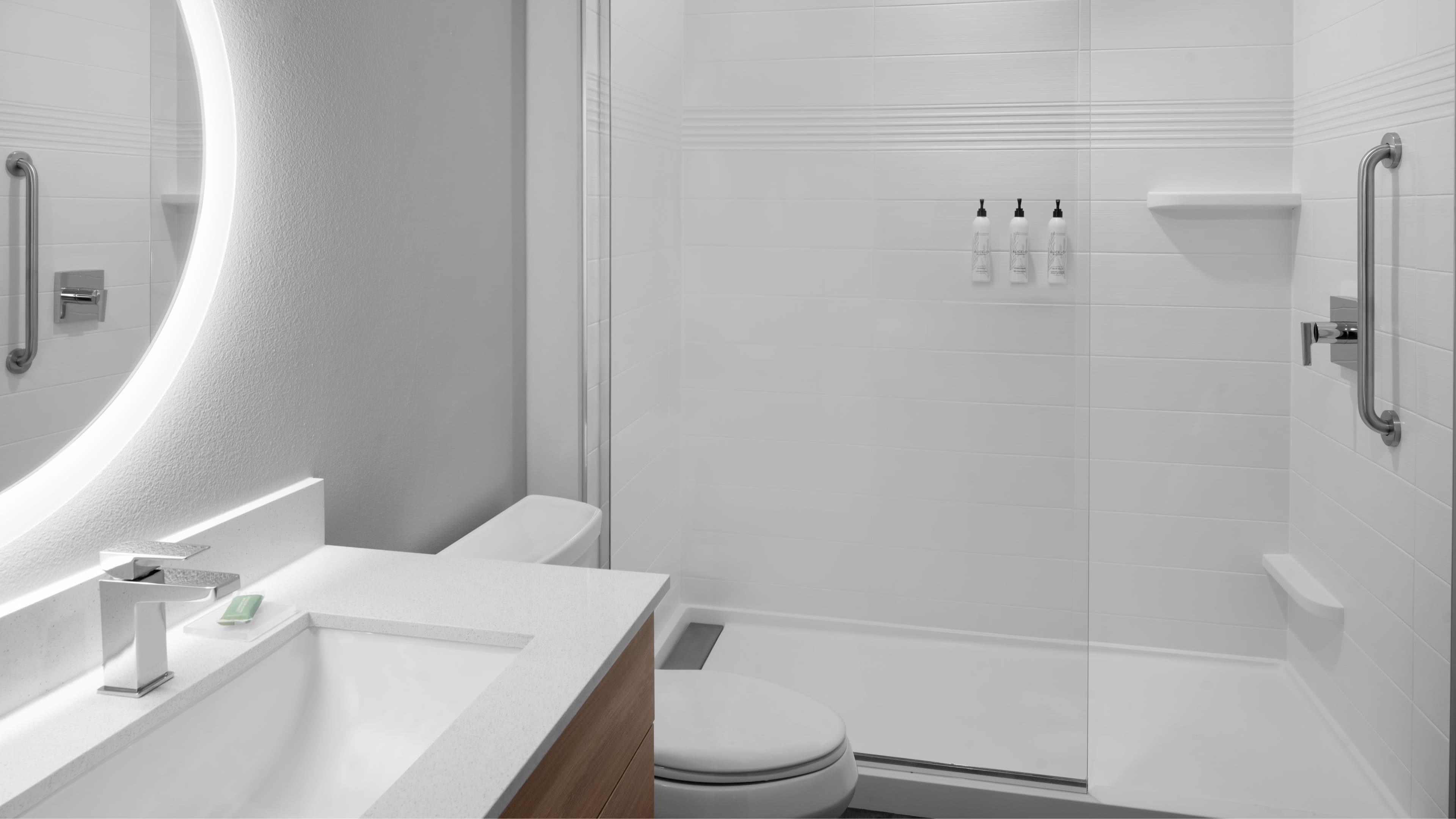 Studio - Image 6
