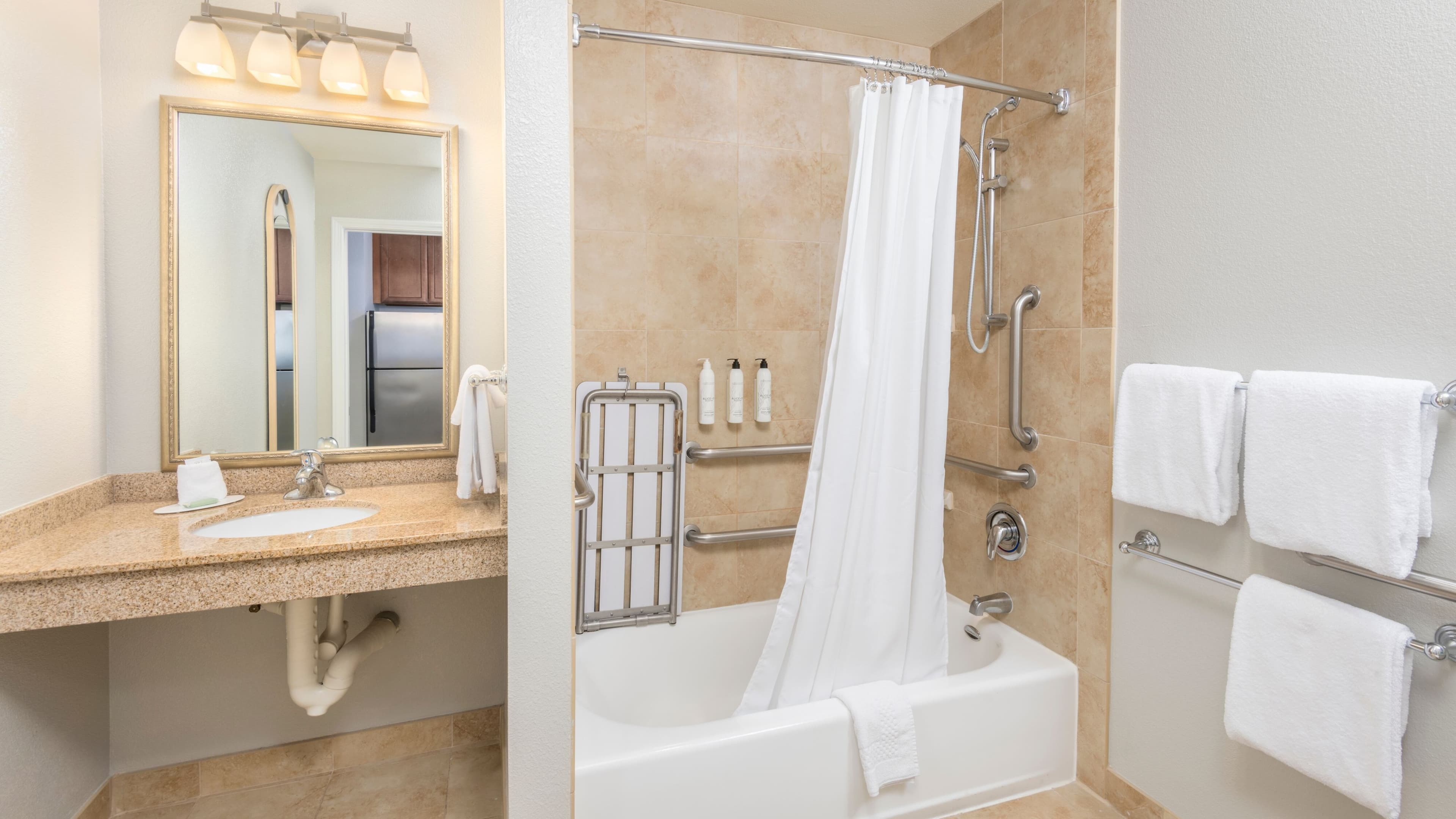 Suite - Image 7
