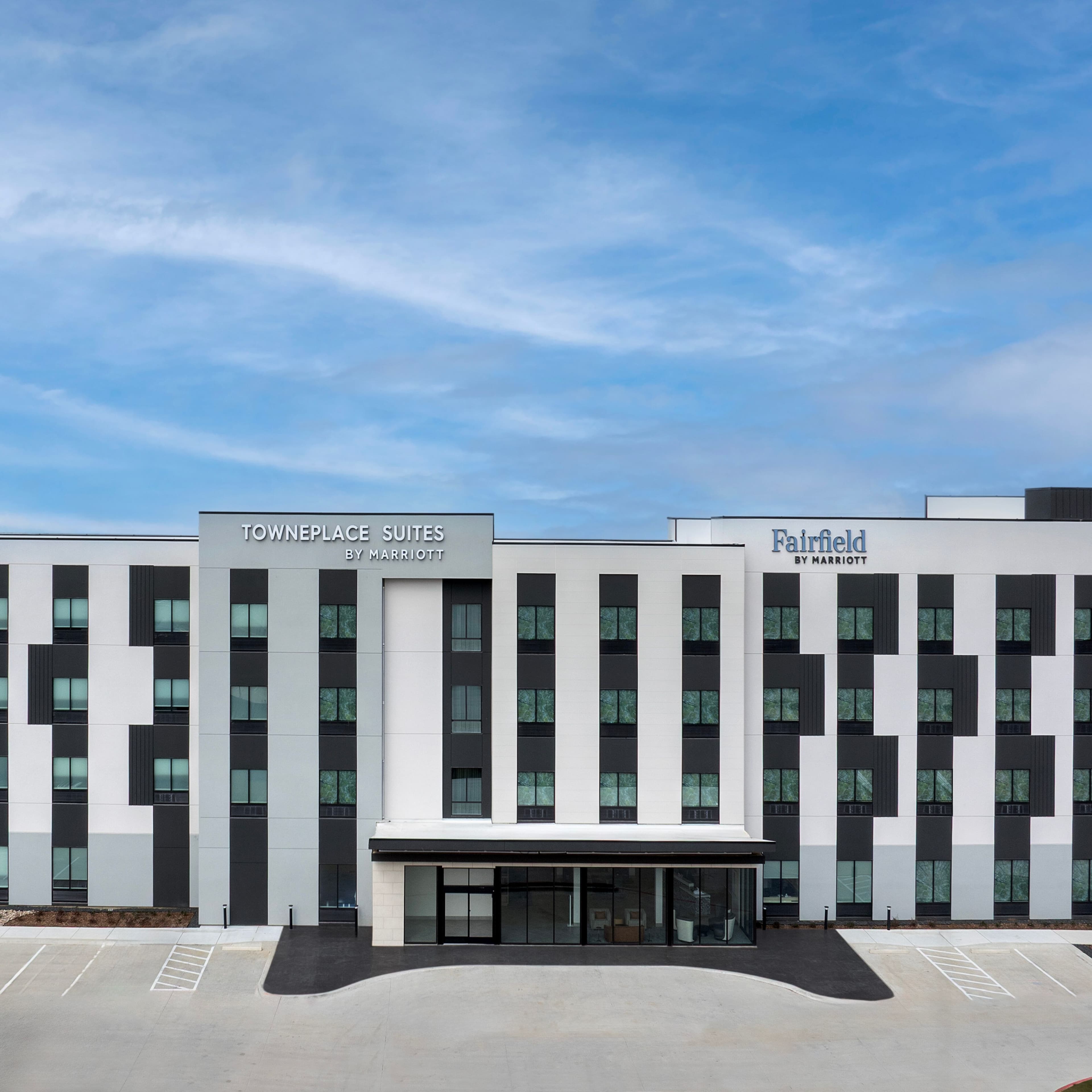 TownePlace Suites Paris - Image 1