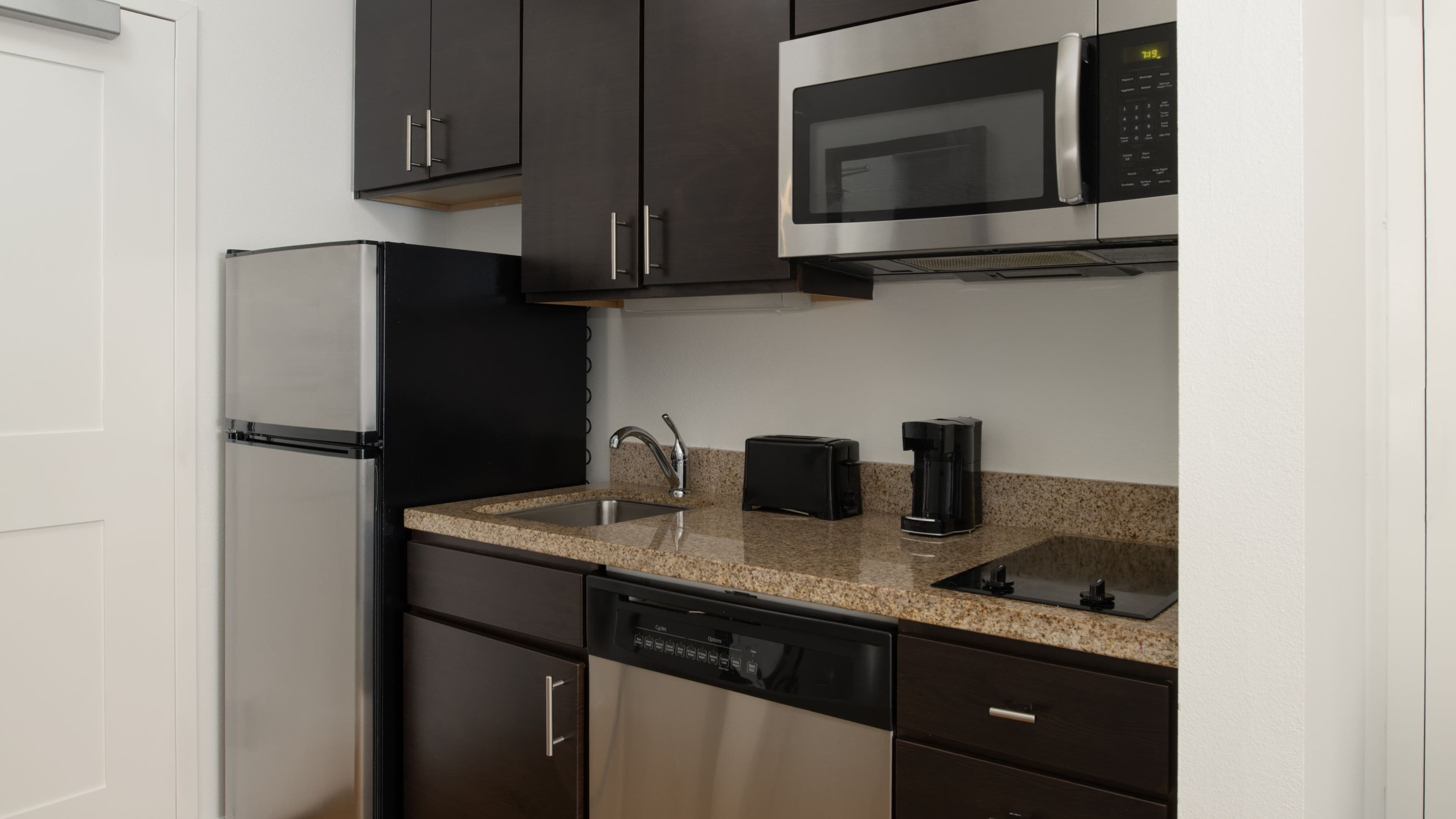 Studio - Image 6