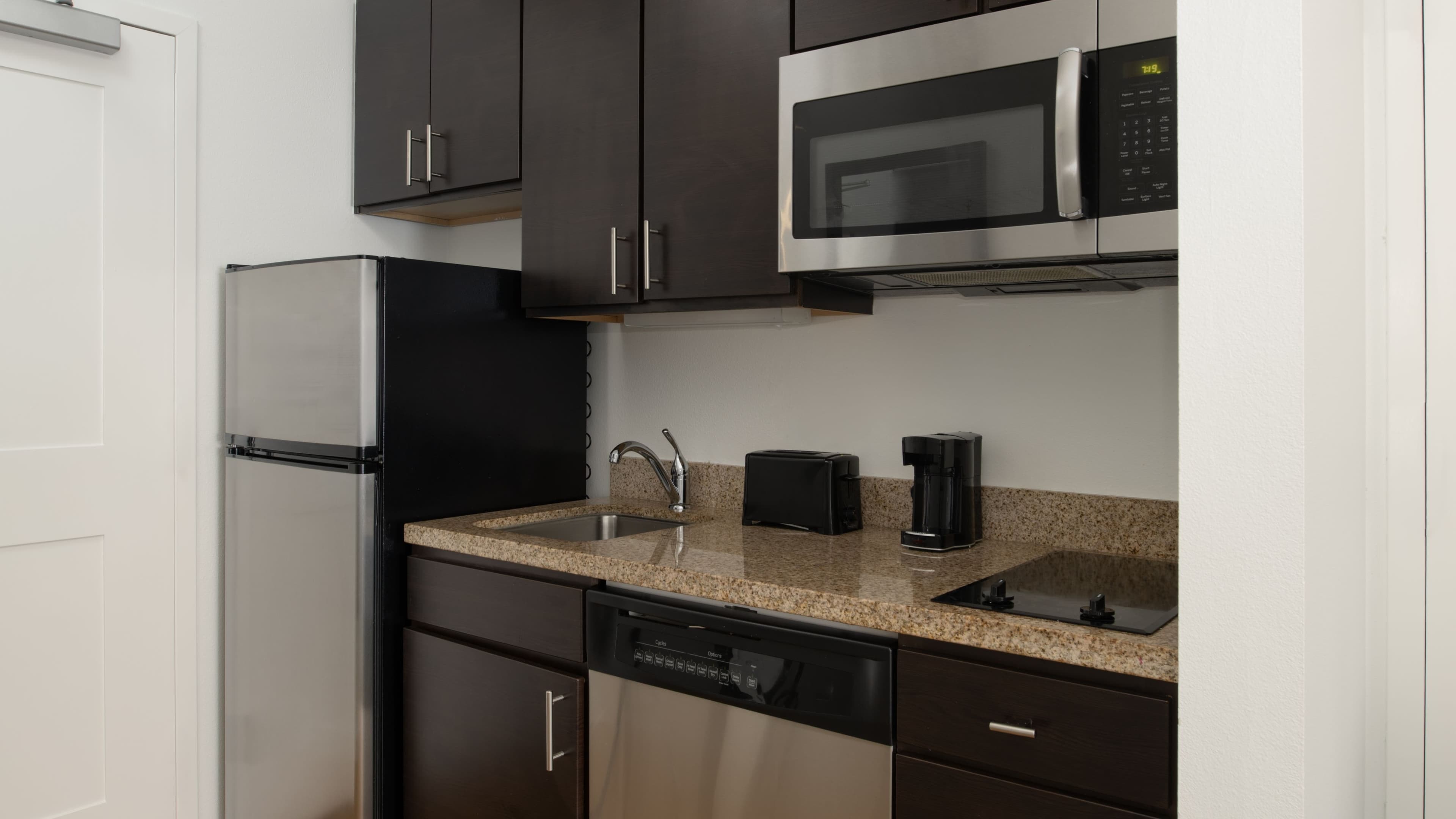 Studio - Image 9