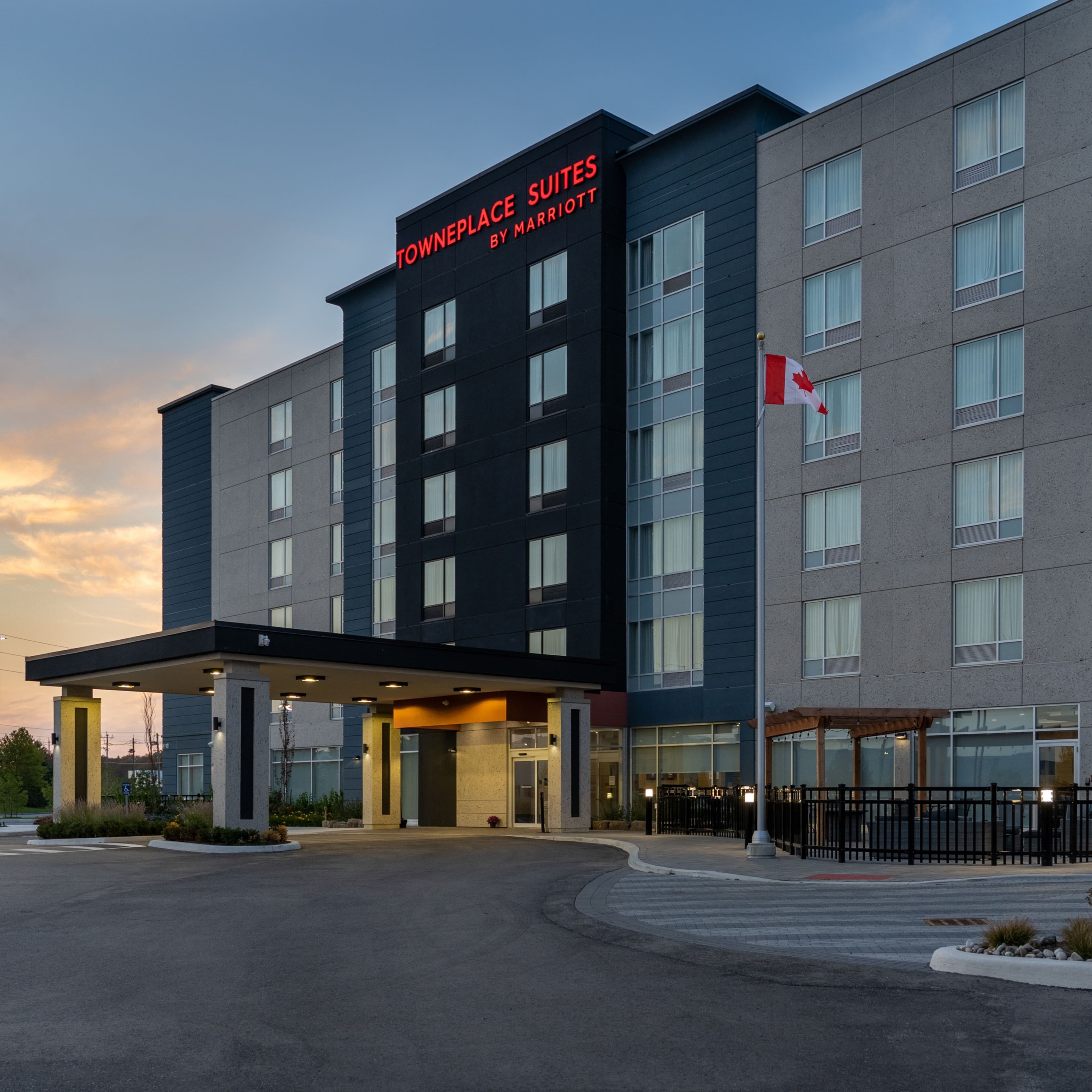 TownePlace Suites Brantford and Conference Centre - Image 1