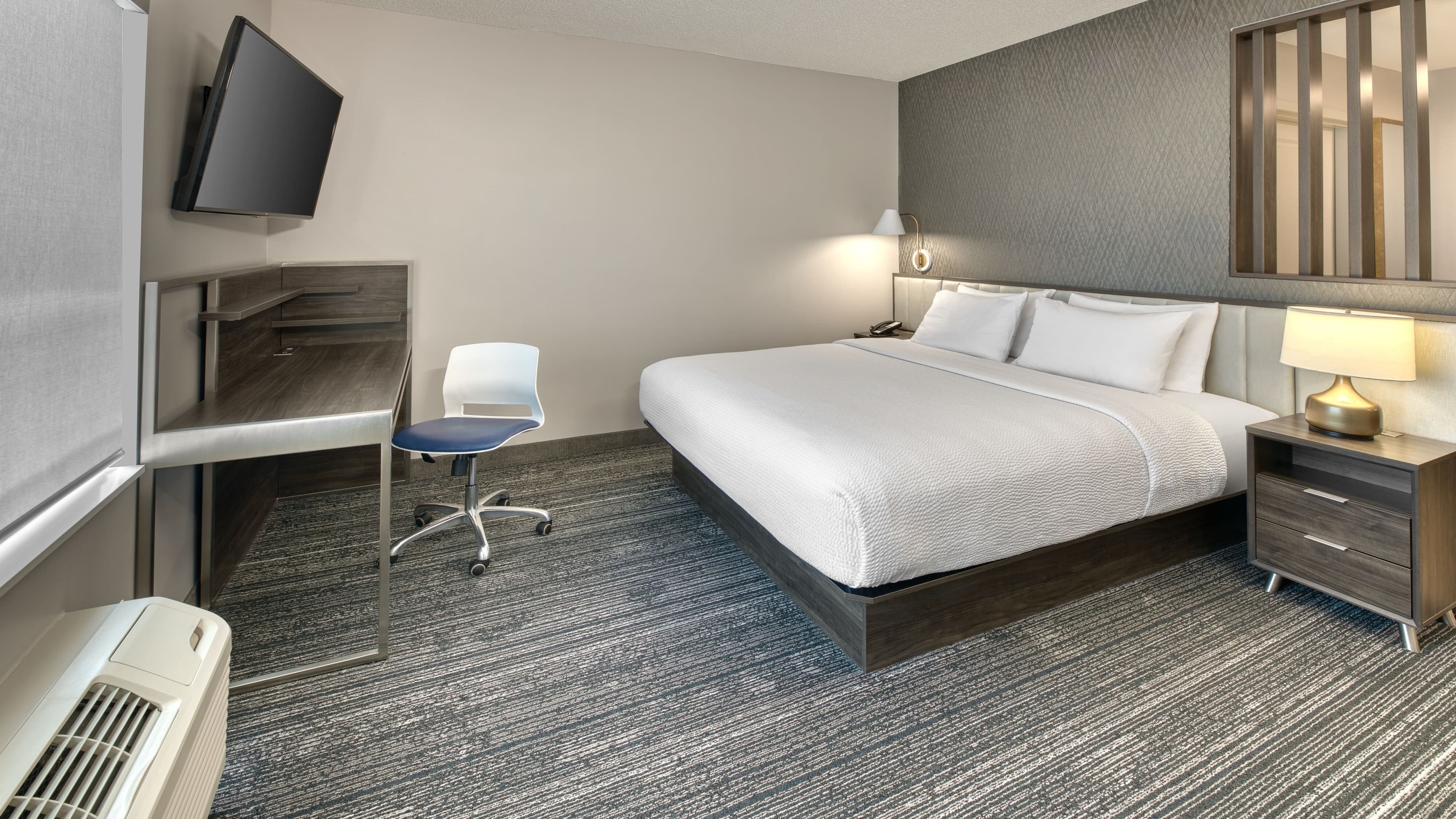 TownePlace Suites Hamilton — 2
