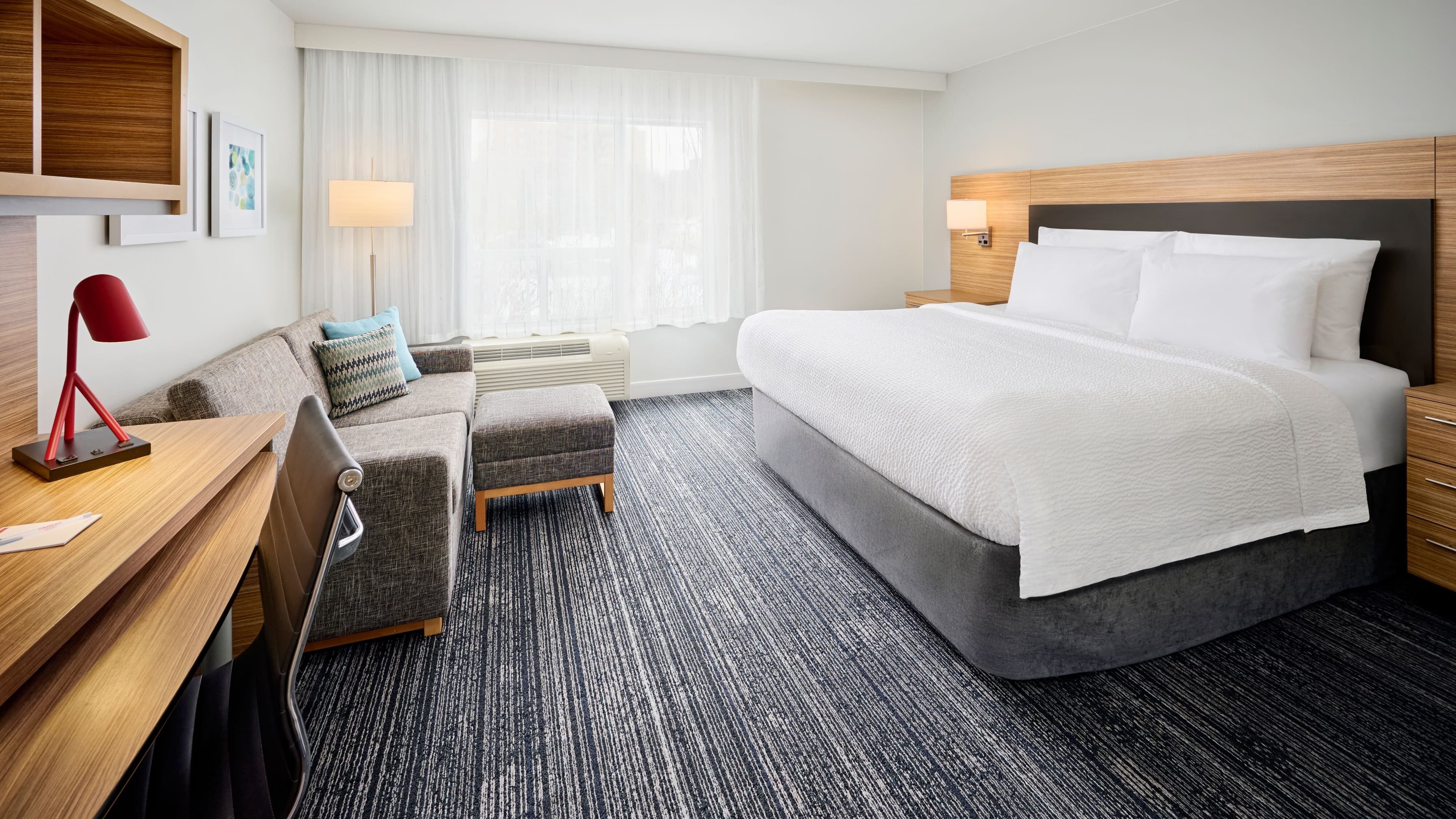 TownePlace Suites Ottawa Kanata - Image 2