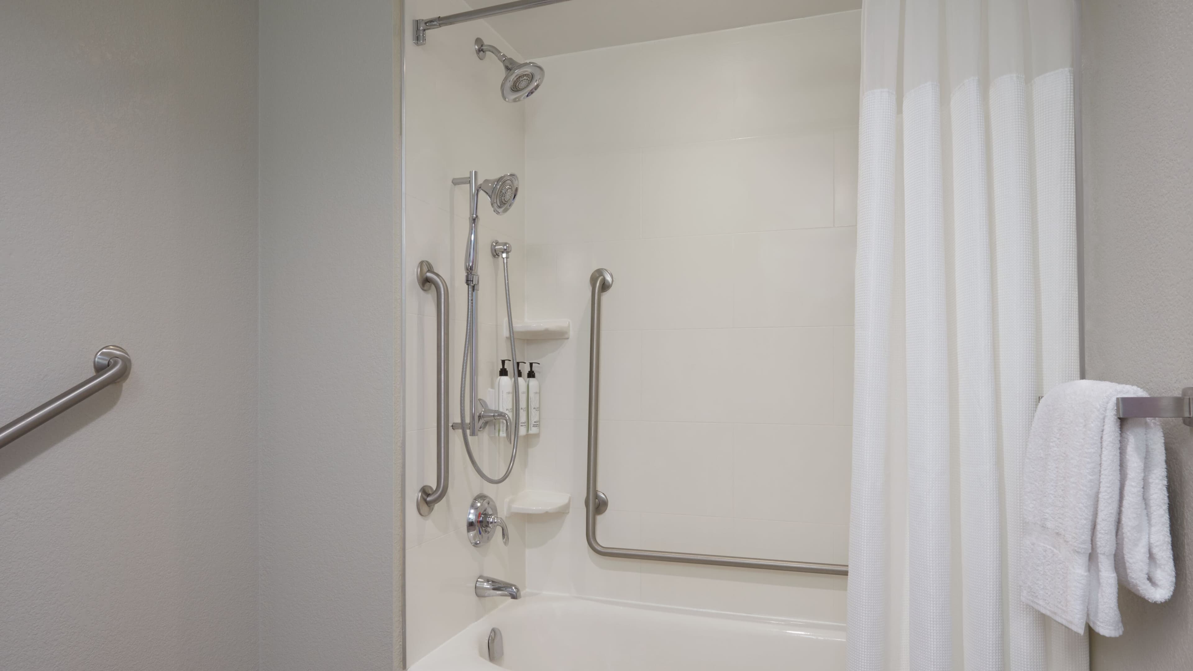 TownePlace Suites Thunder Bay — 12