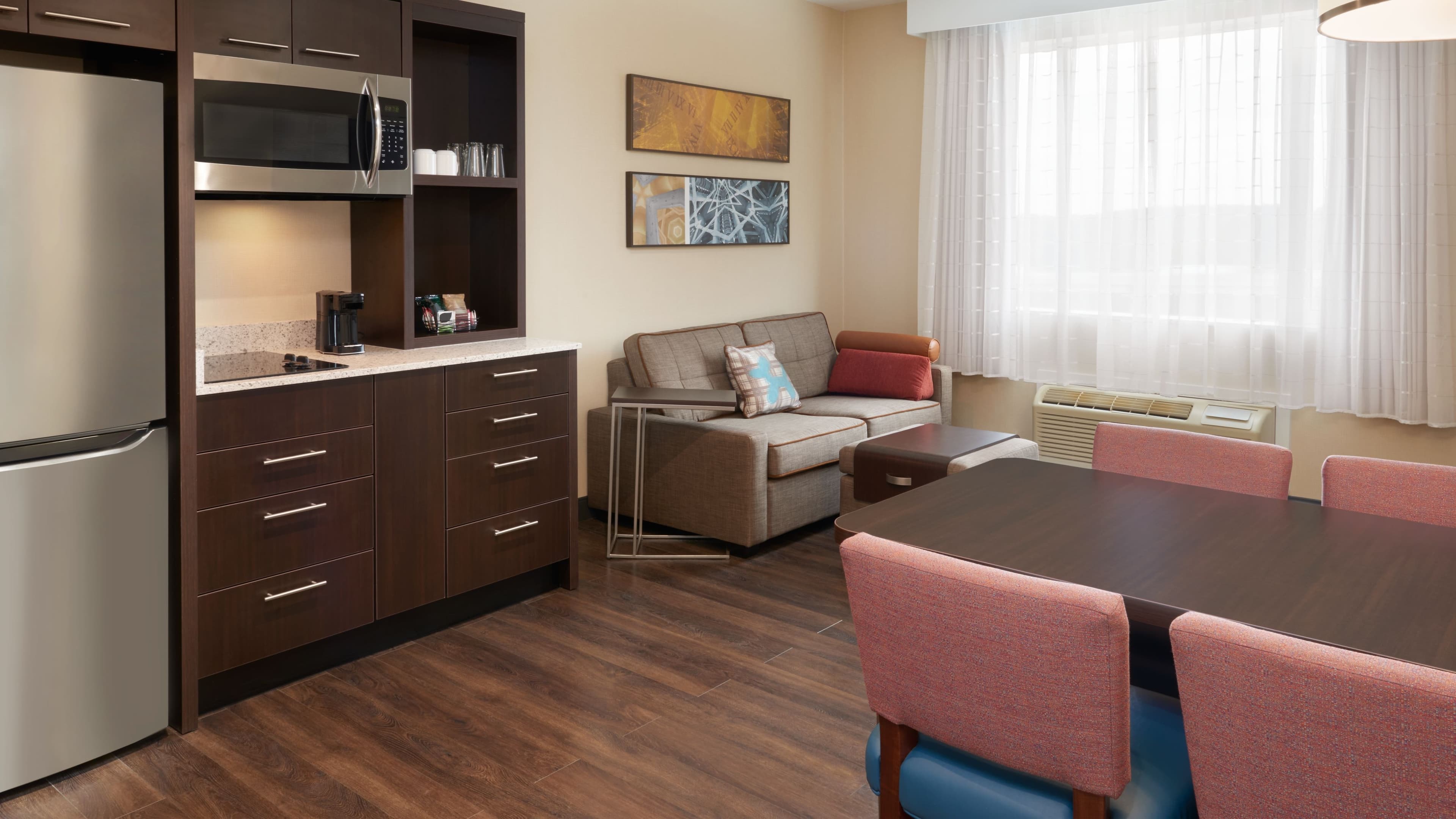TownePlace Suites Toronto Oakville — 9