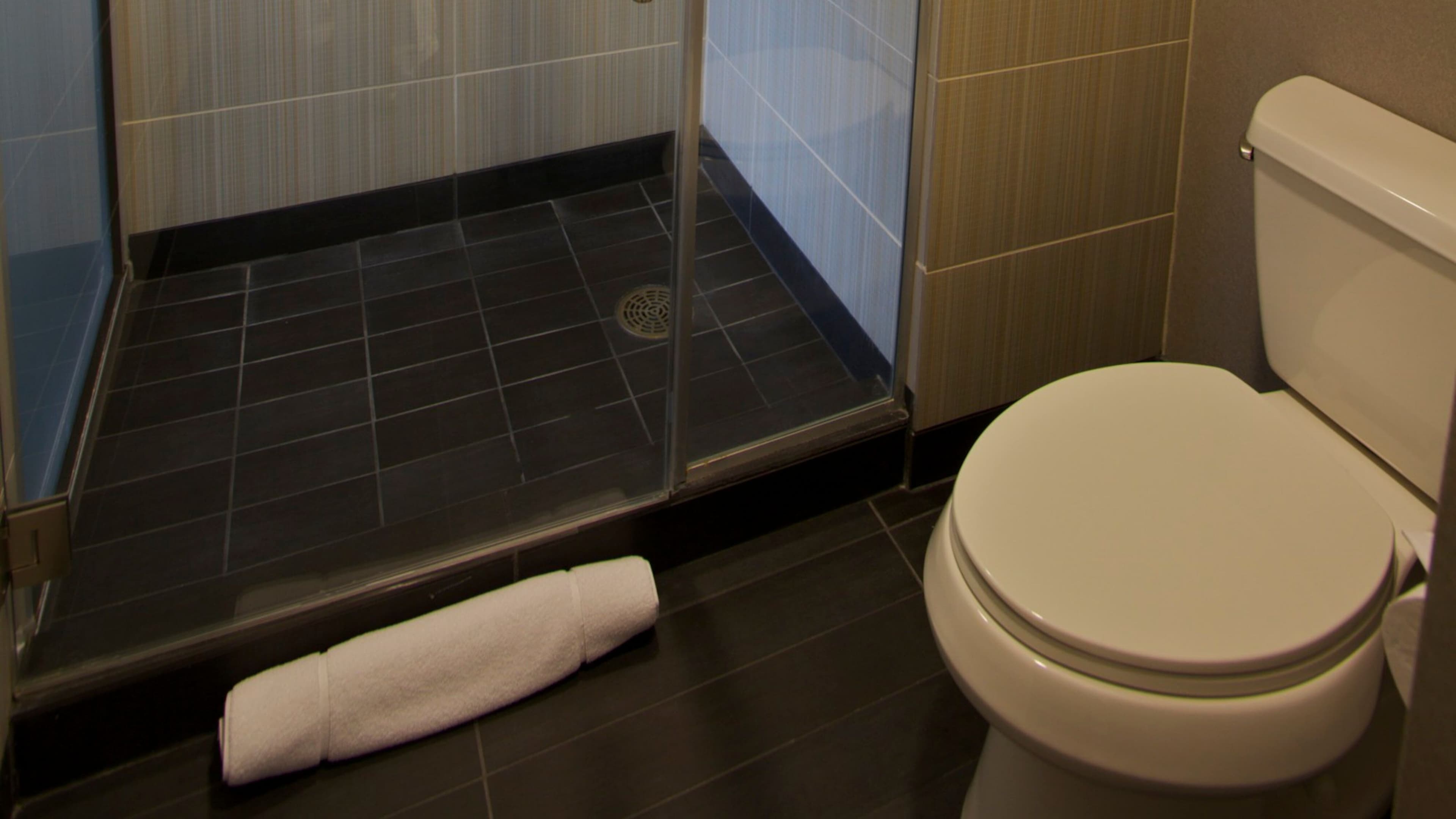 Aloft - Image 5
