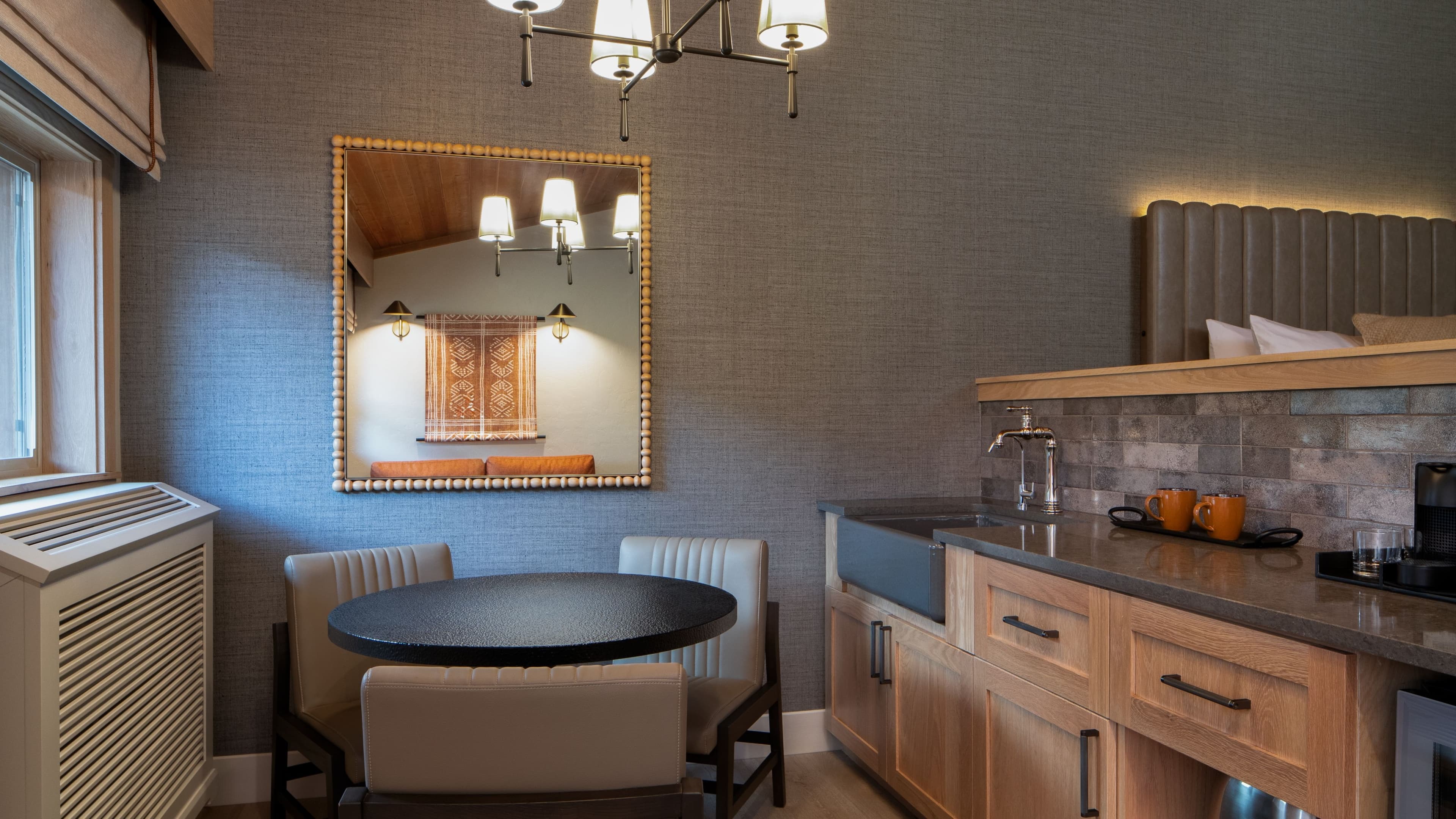 Creekside King - Image 4