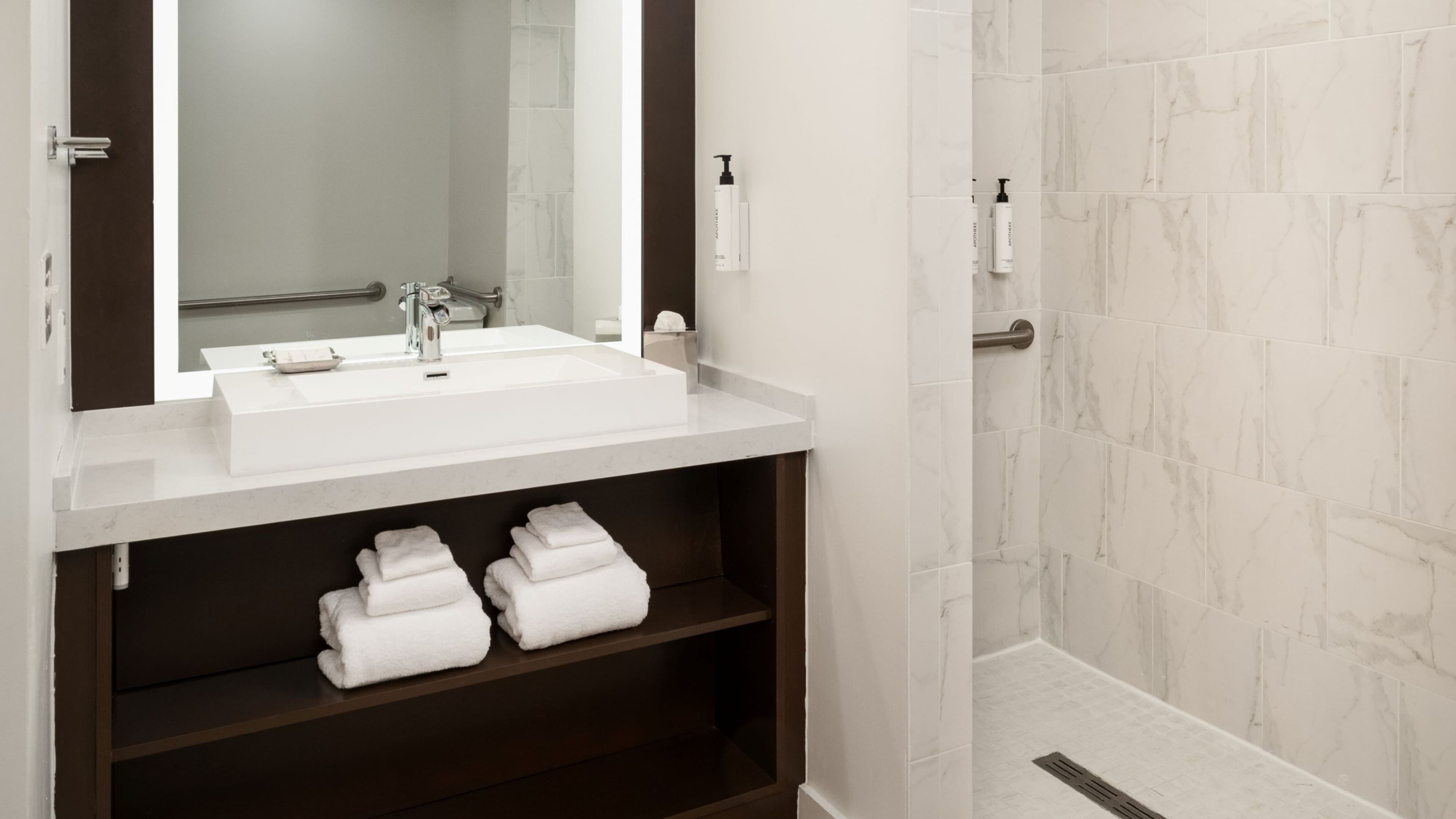 Maritime Hotel Fort Lauderdale Airport & Cruiseport — 8