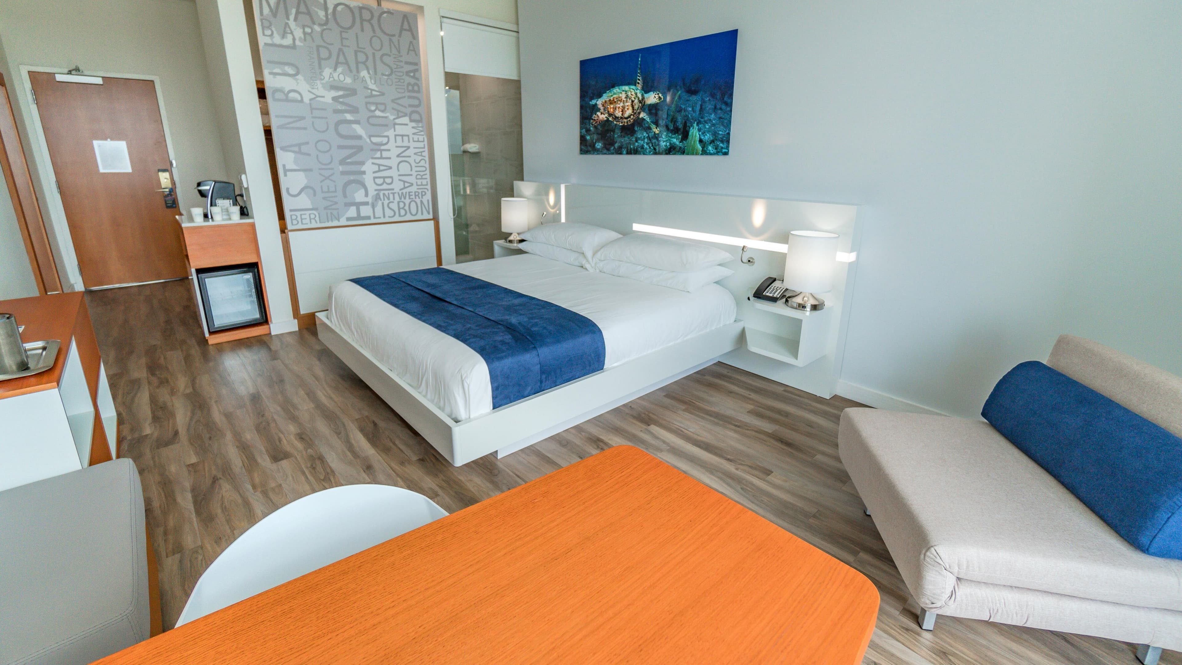 Maritime Hotel Fort Lauderdale Airport & Cruiseport - Image 3