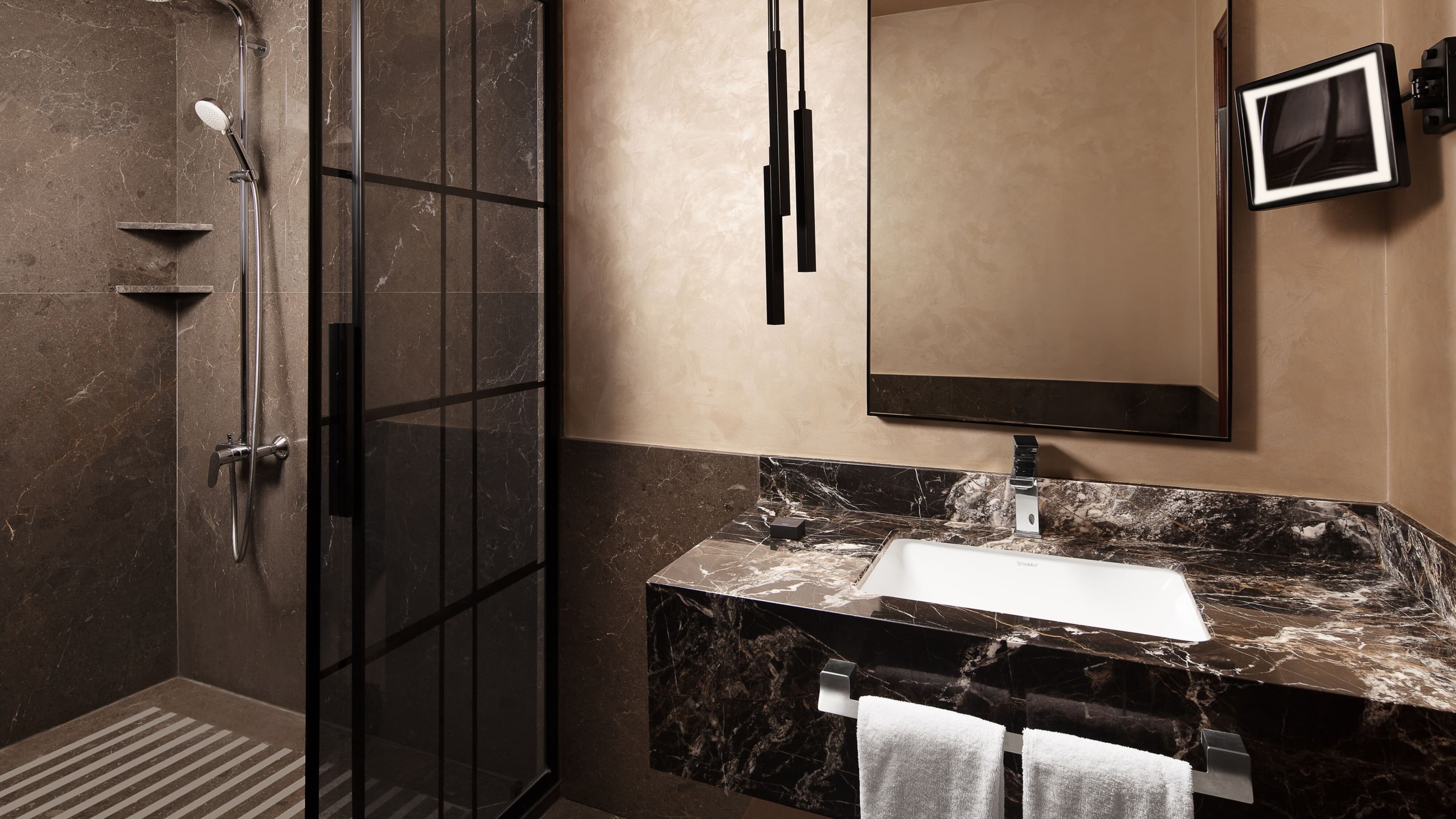DeCamondo Galata, a Tribute Portfolio Hotel — 15