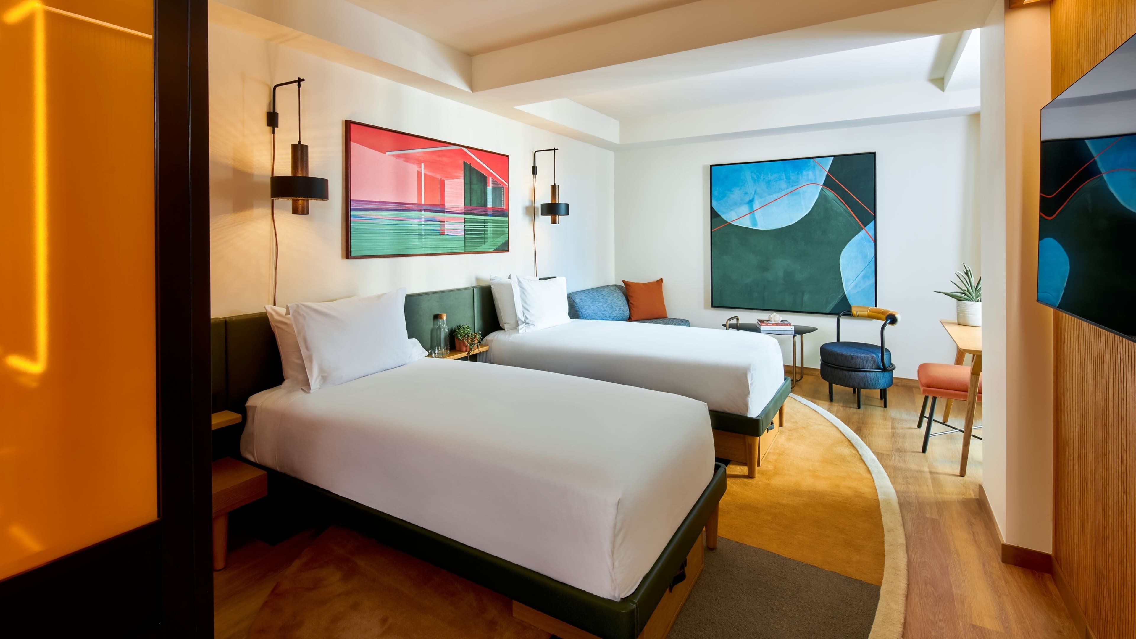 HOLLYWOOD VOLUME, a Tribute Portfolio Hotel — 9