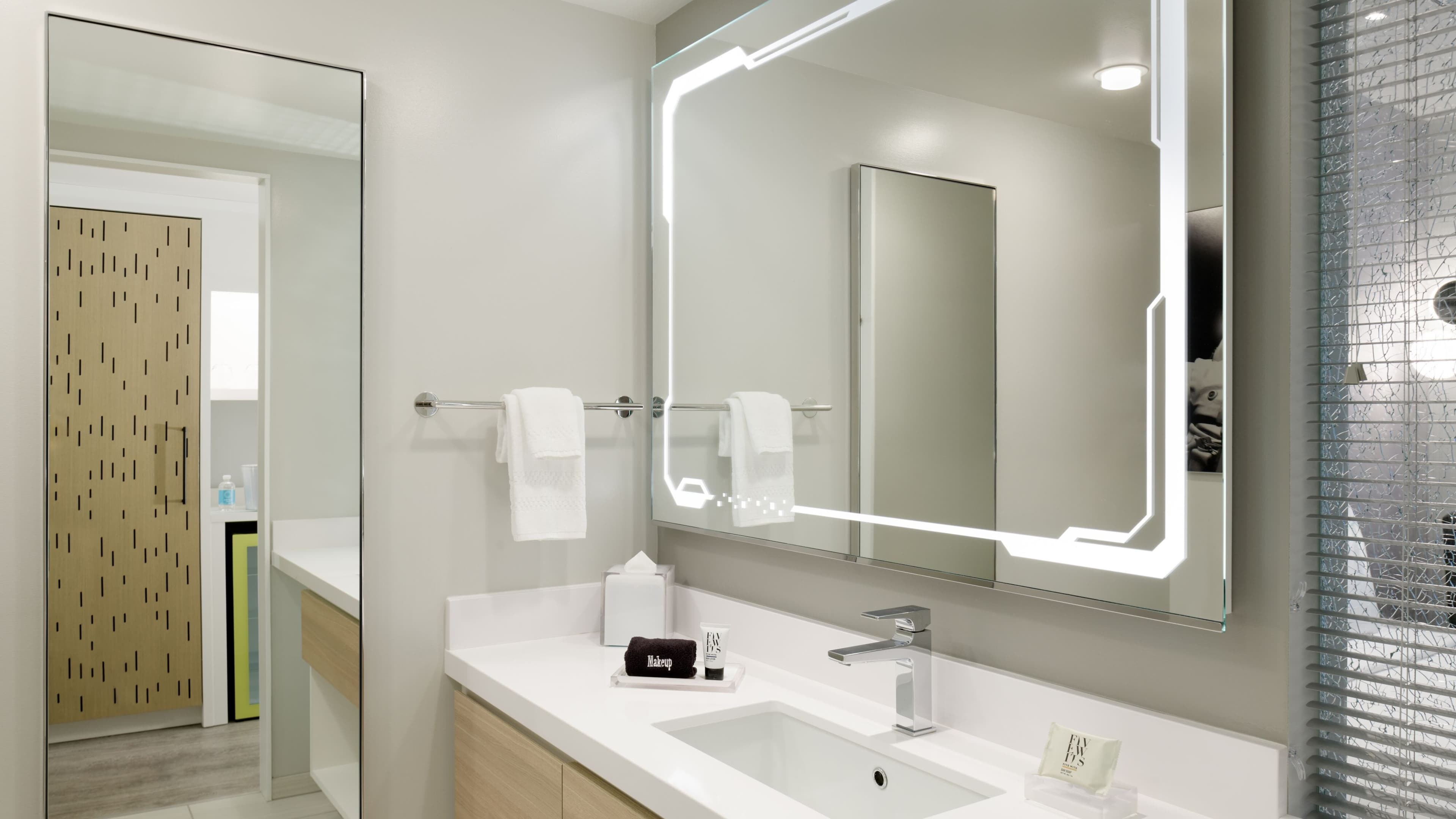 Astra Hotel, Seattle, a Tribute Portfolio Hotel - Image 3