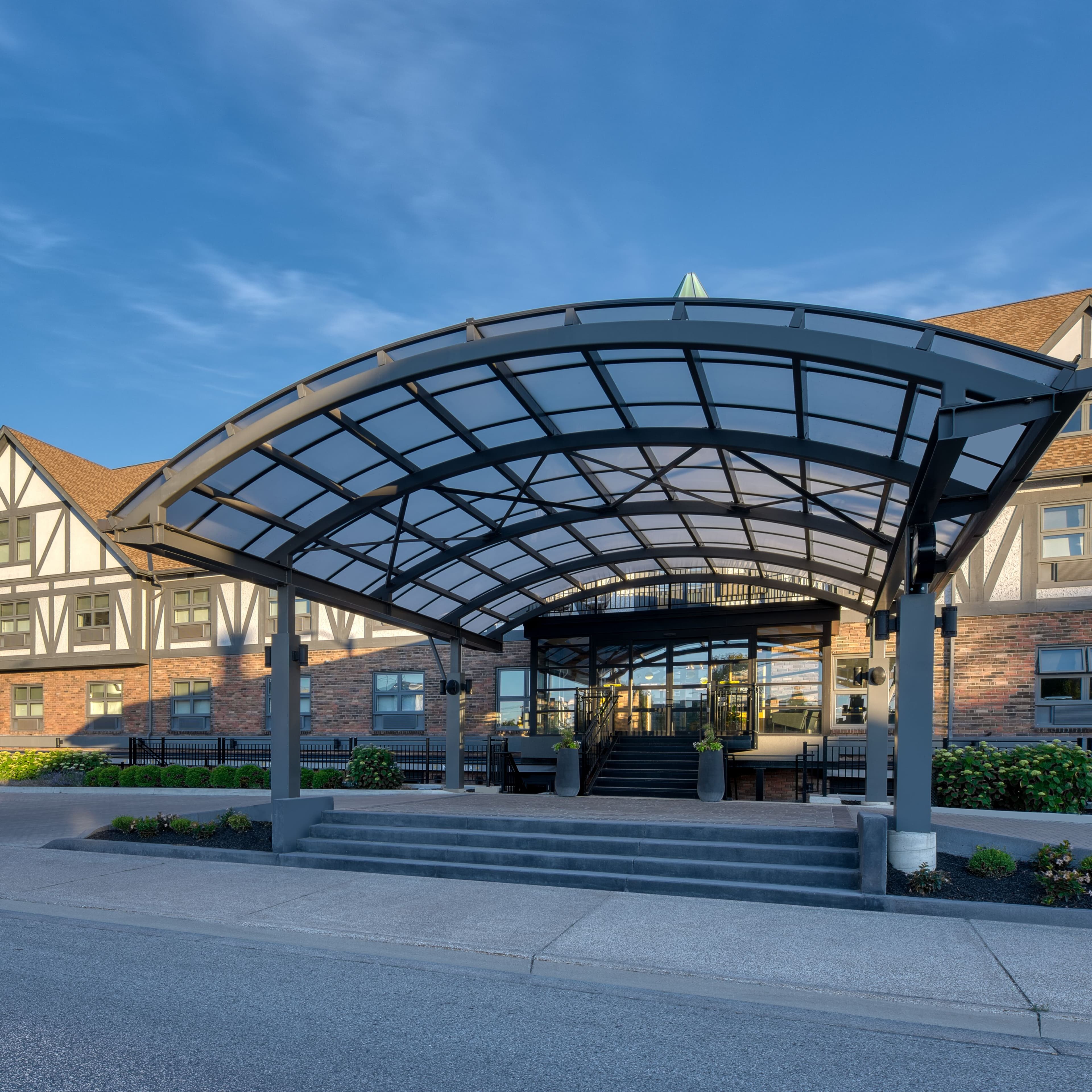 The Insignia Hotel, Sarnia, a Tribute Portfolio Hotel - Image 1