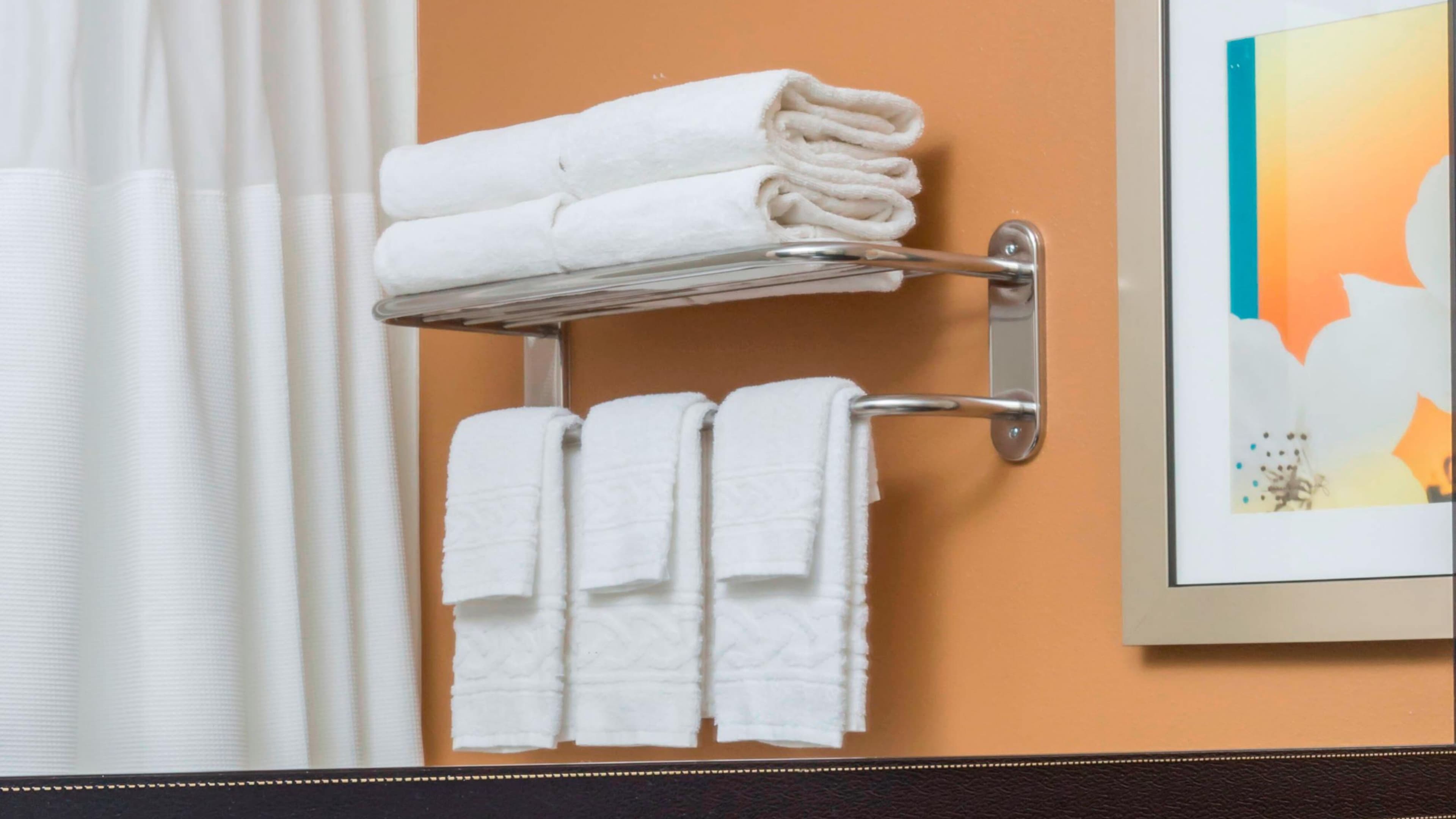 Fairfield Inn & Suites Victoria — 4