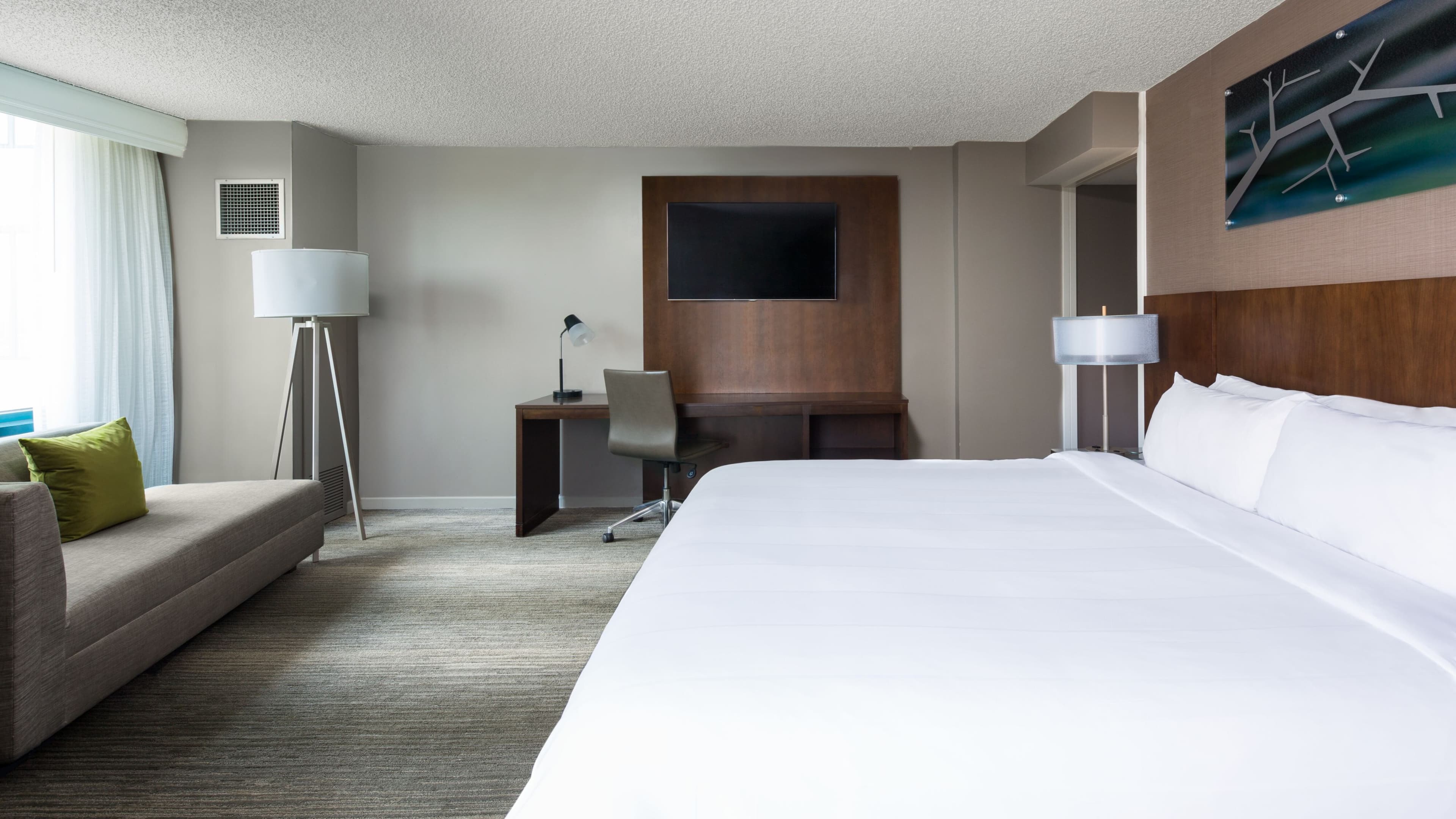 Falls Church Marriott Fairview Park - Image 2