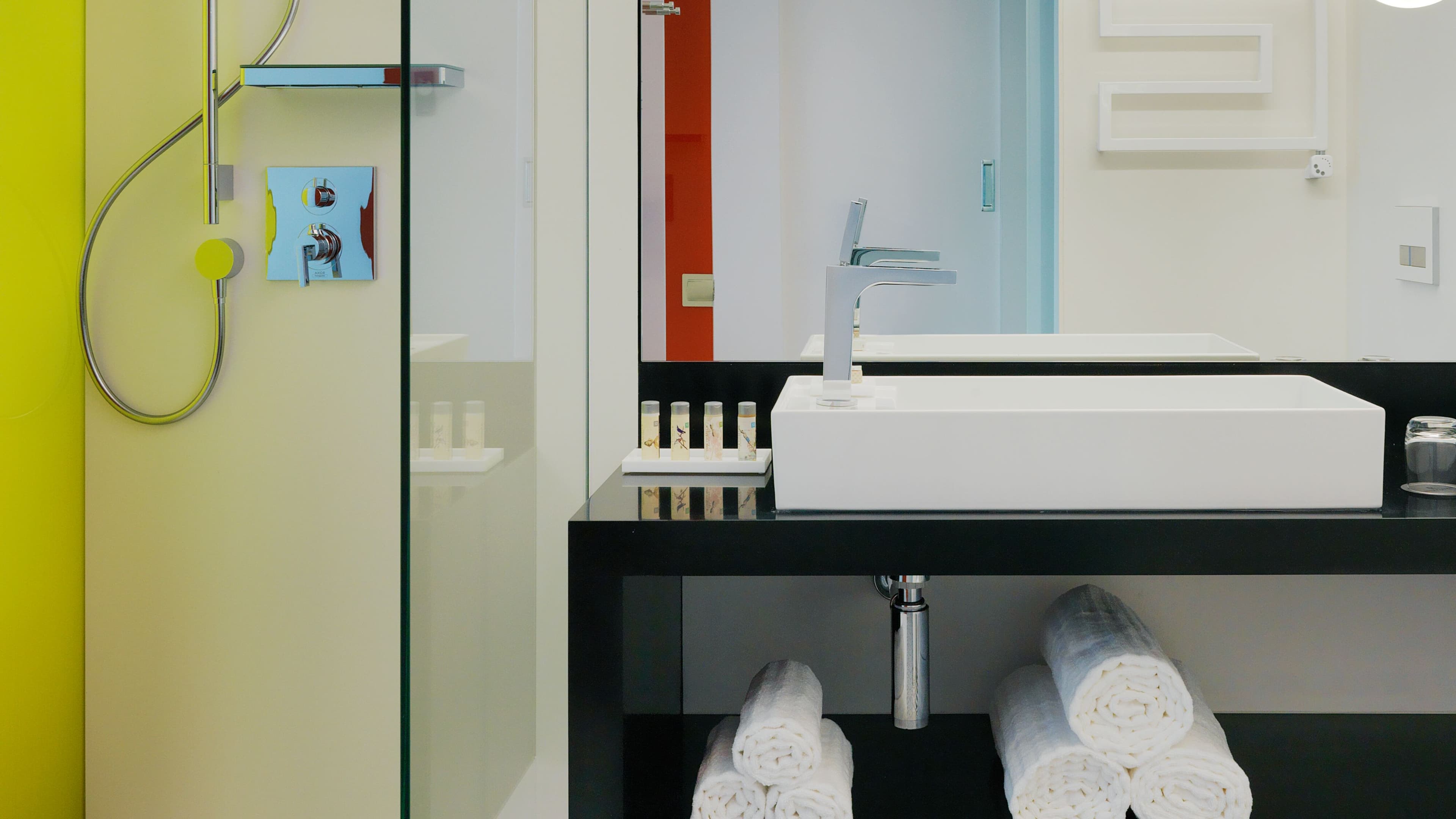 Renaissance Warsaw Airport Hotel - Image 4