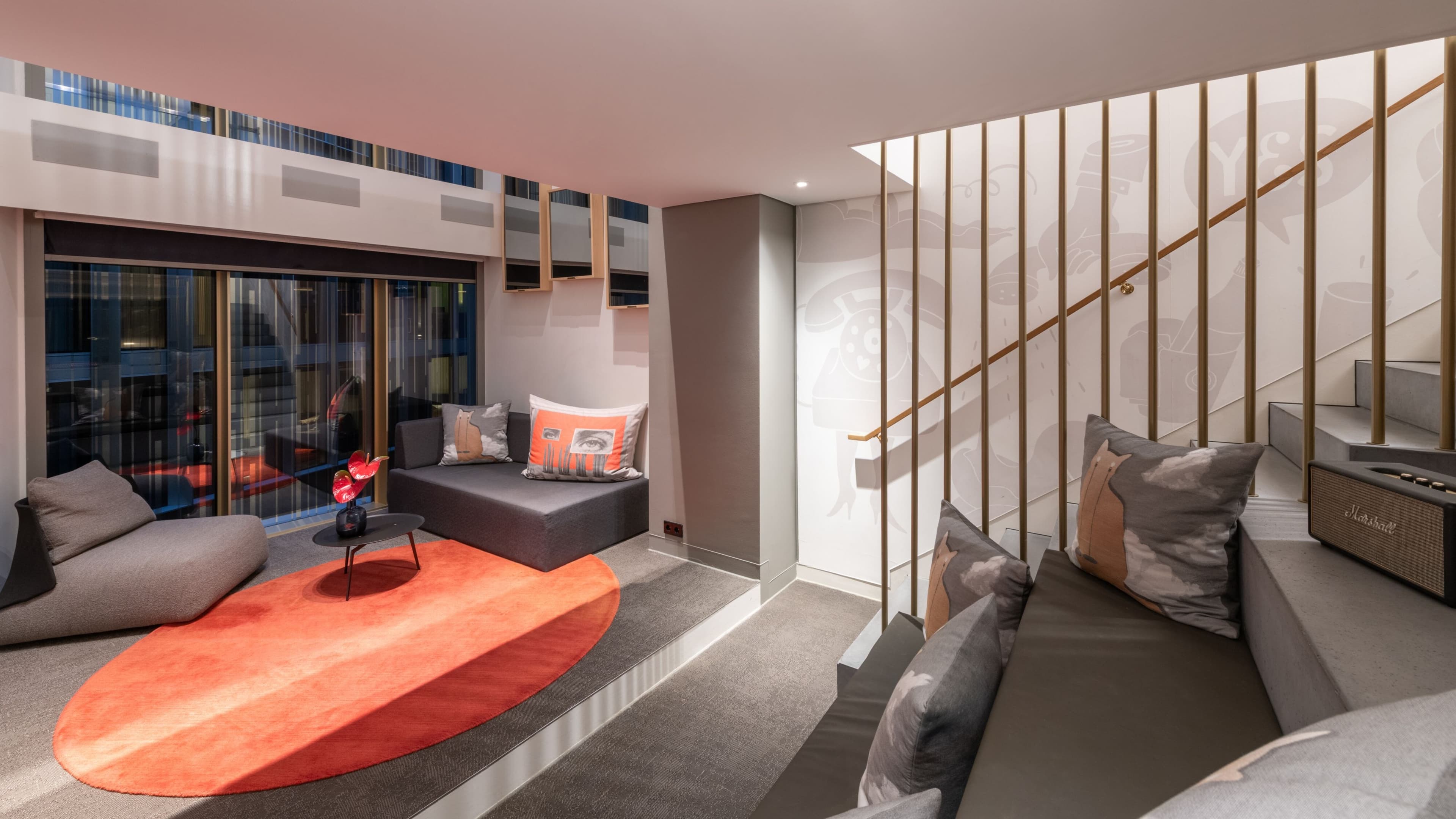 W Amsterdam — 32