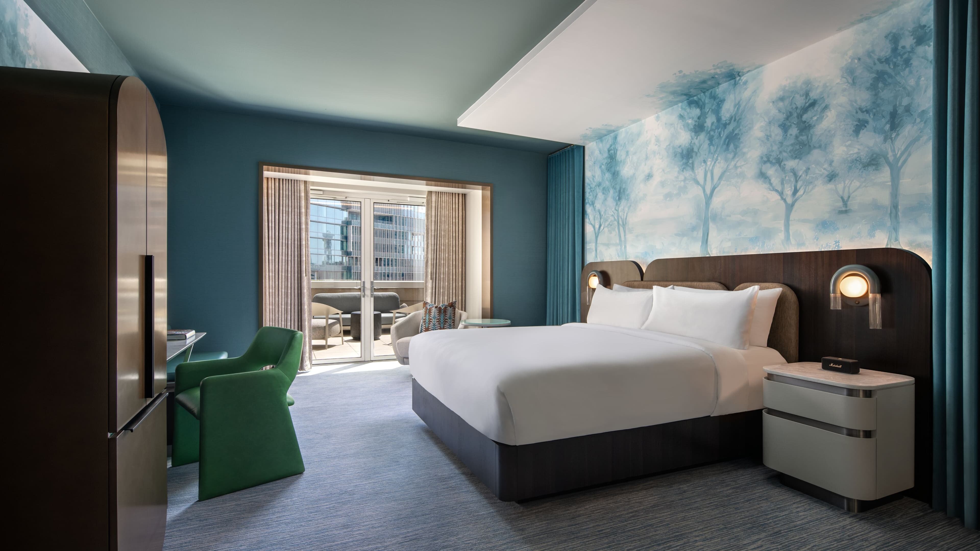 W Dallas — 21