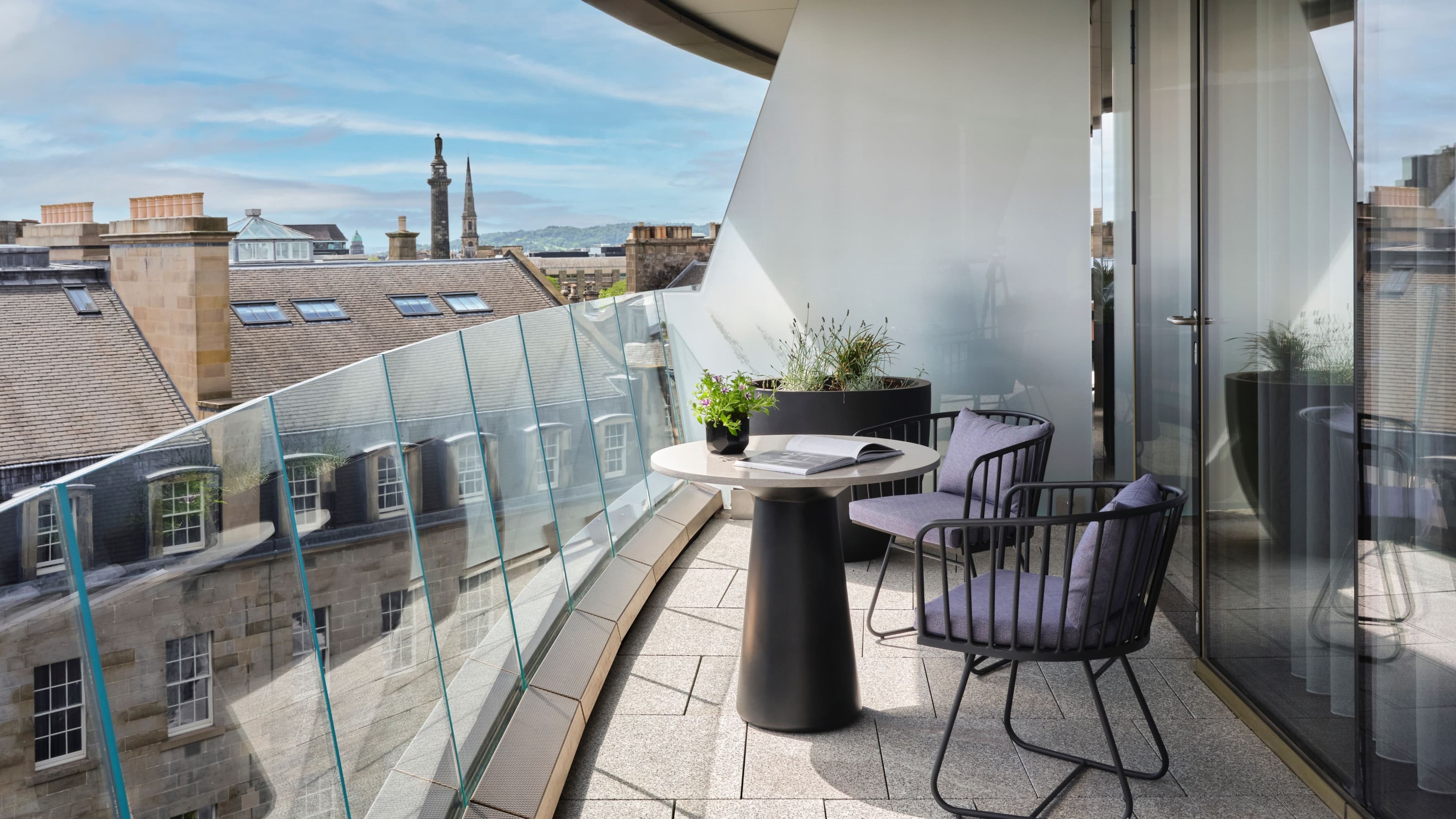 W Edinburgh — 39