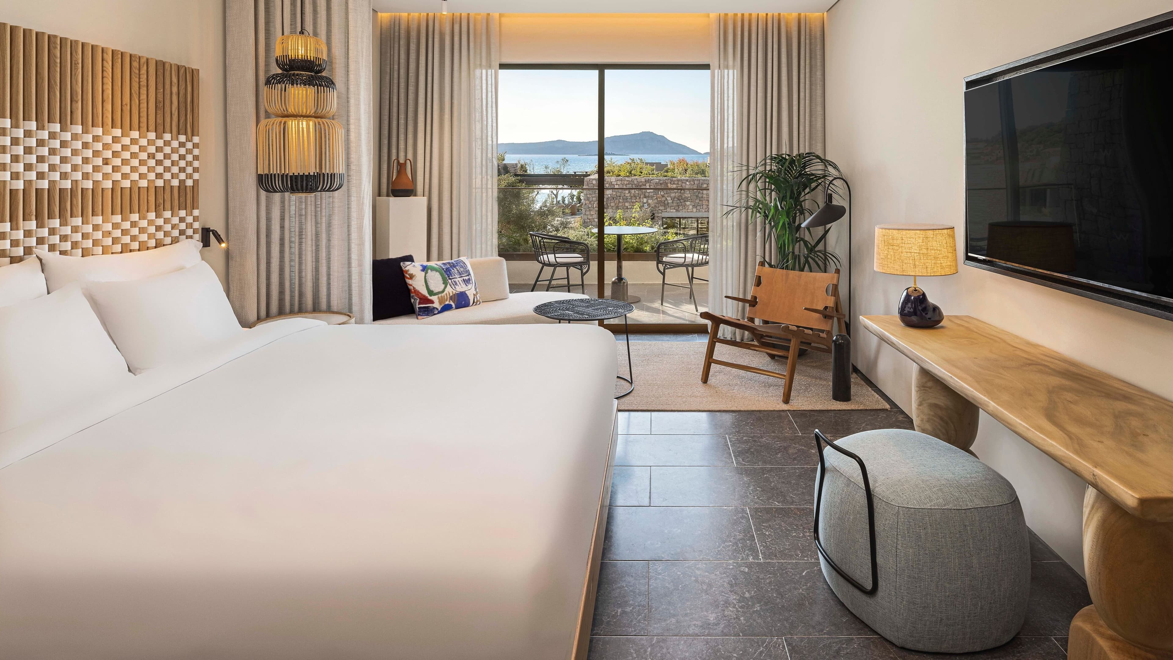 W Costa Navarino - Image 2