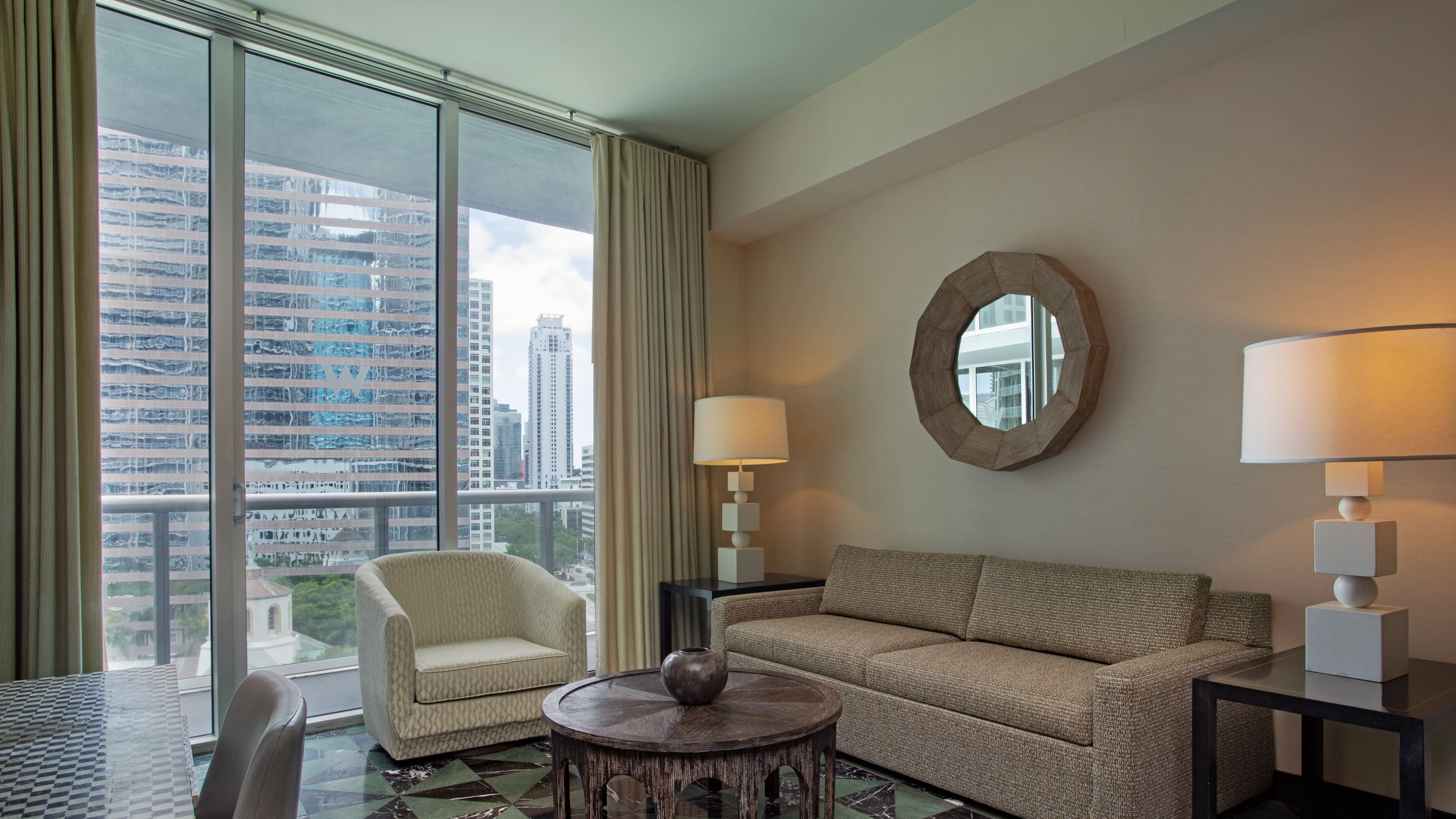 Iberostar Waves Miami Beach — 10
