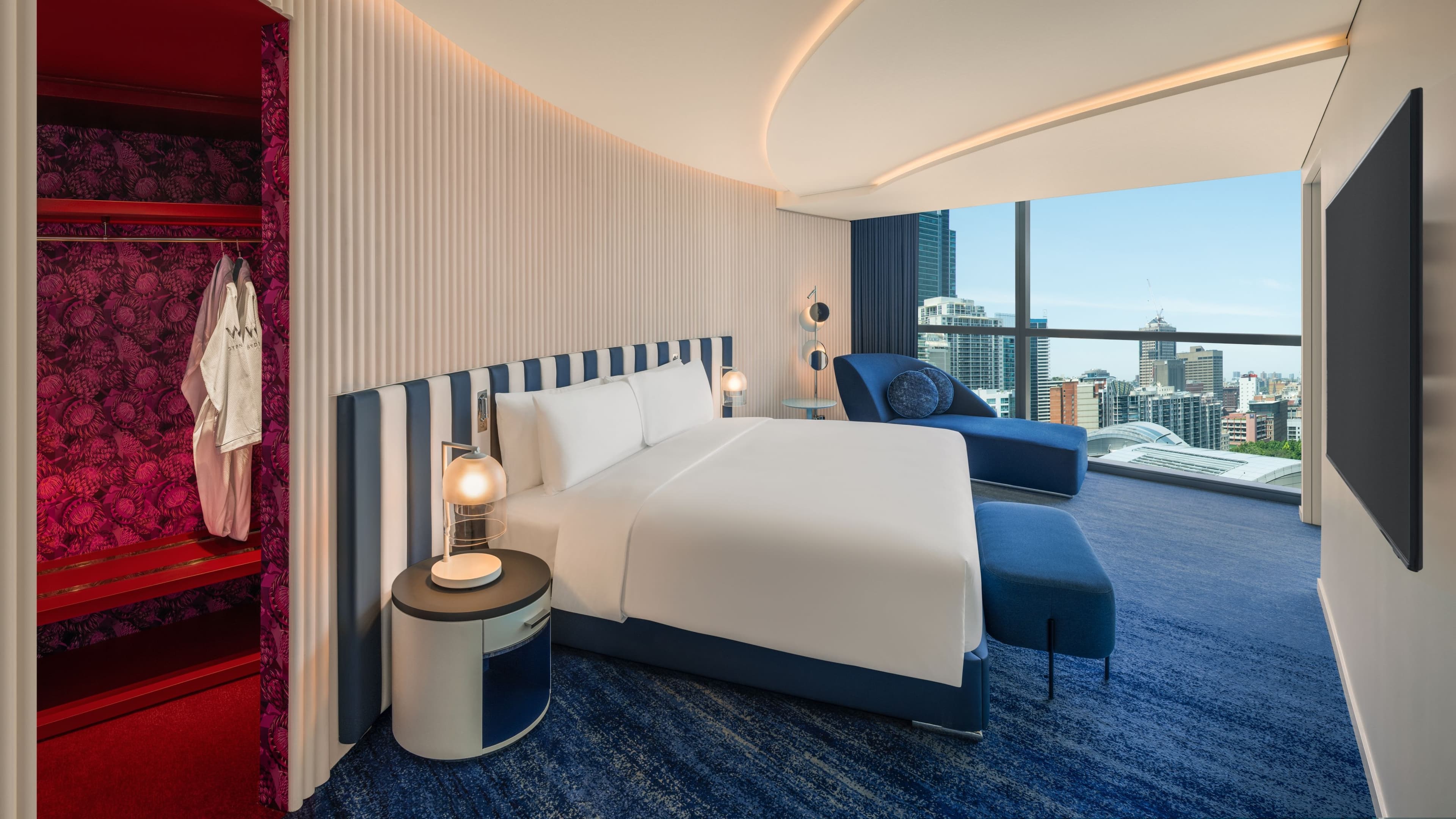 W Sydney — 26
