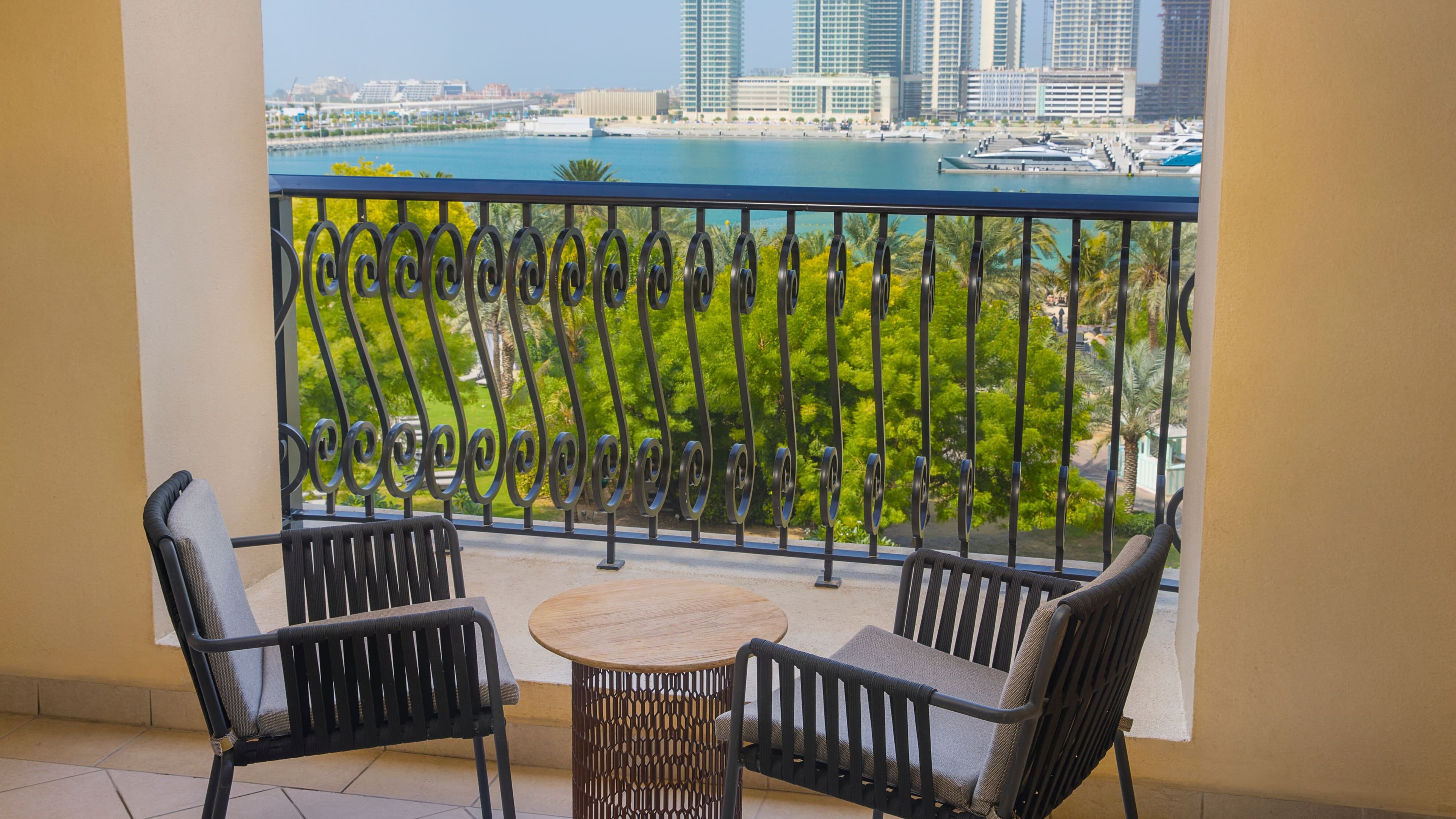 The Westin Dubai Mina Seyahi Beach Resort & Marina - Image 4