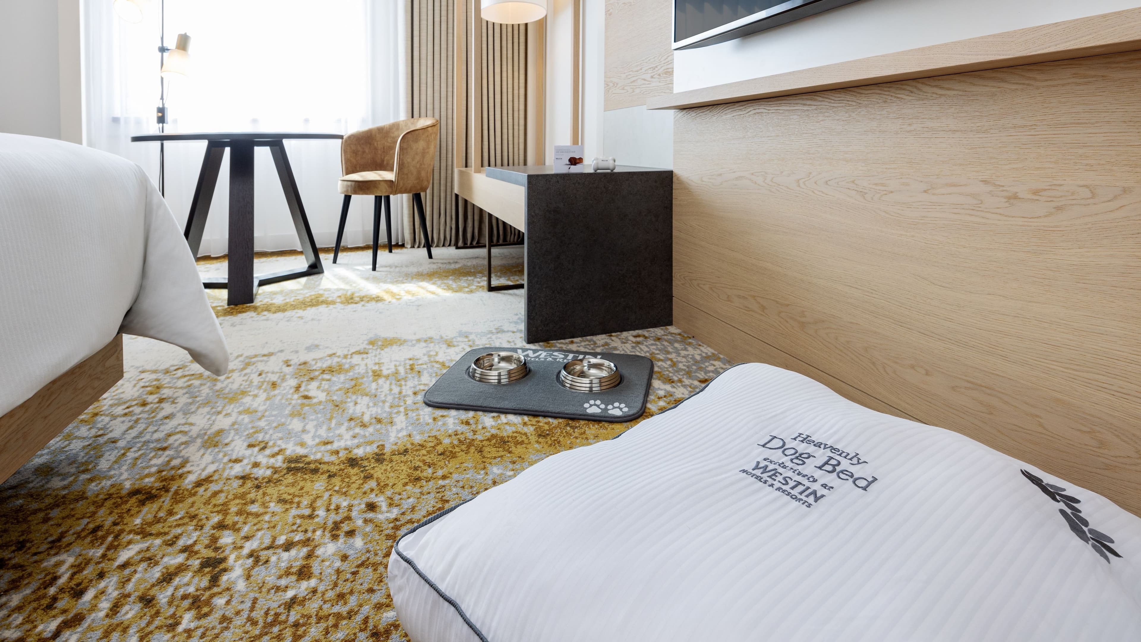 Deluxe Guest room - Image 7