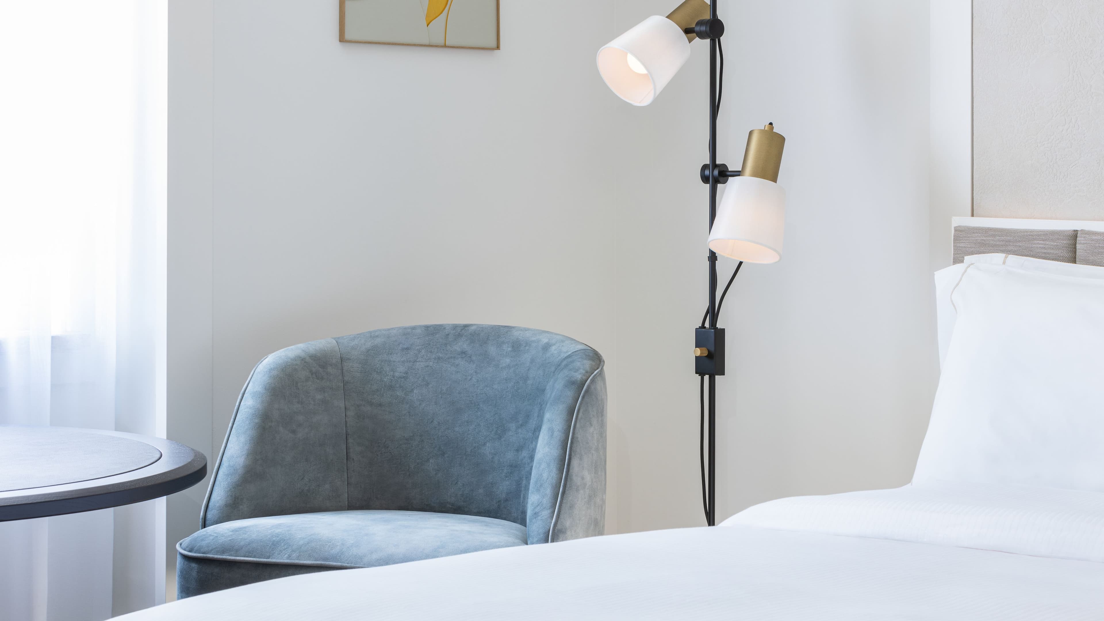 Deluxe Guest room - Image 5
