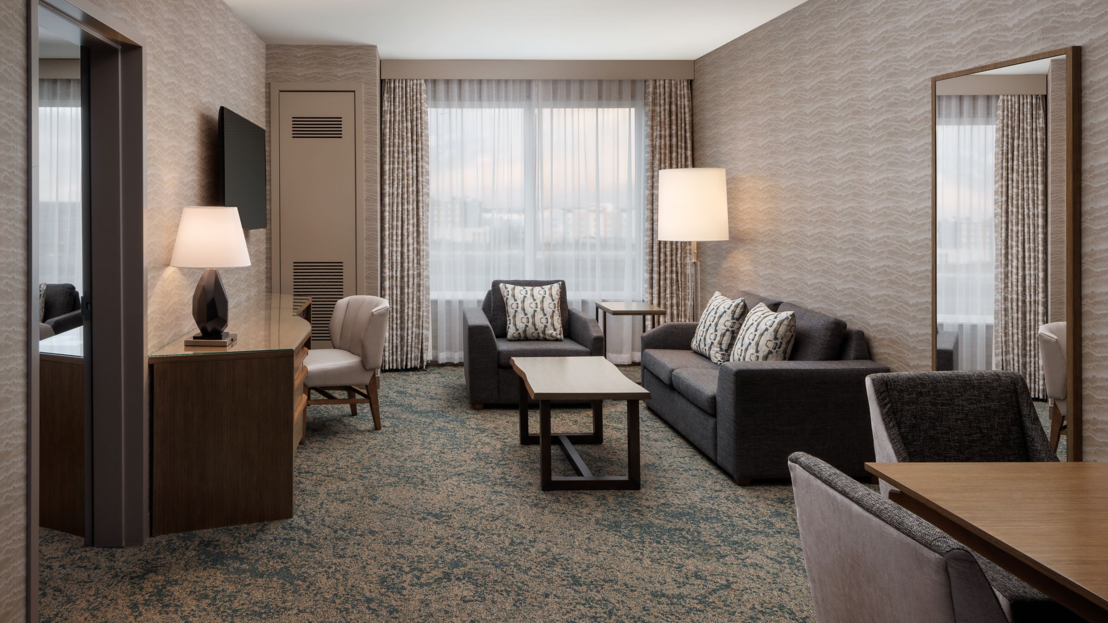 The Westin Calgary Airport - Image 2