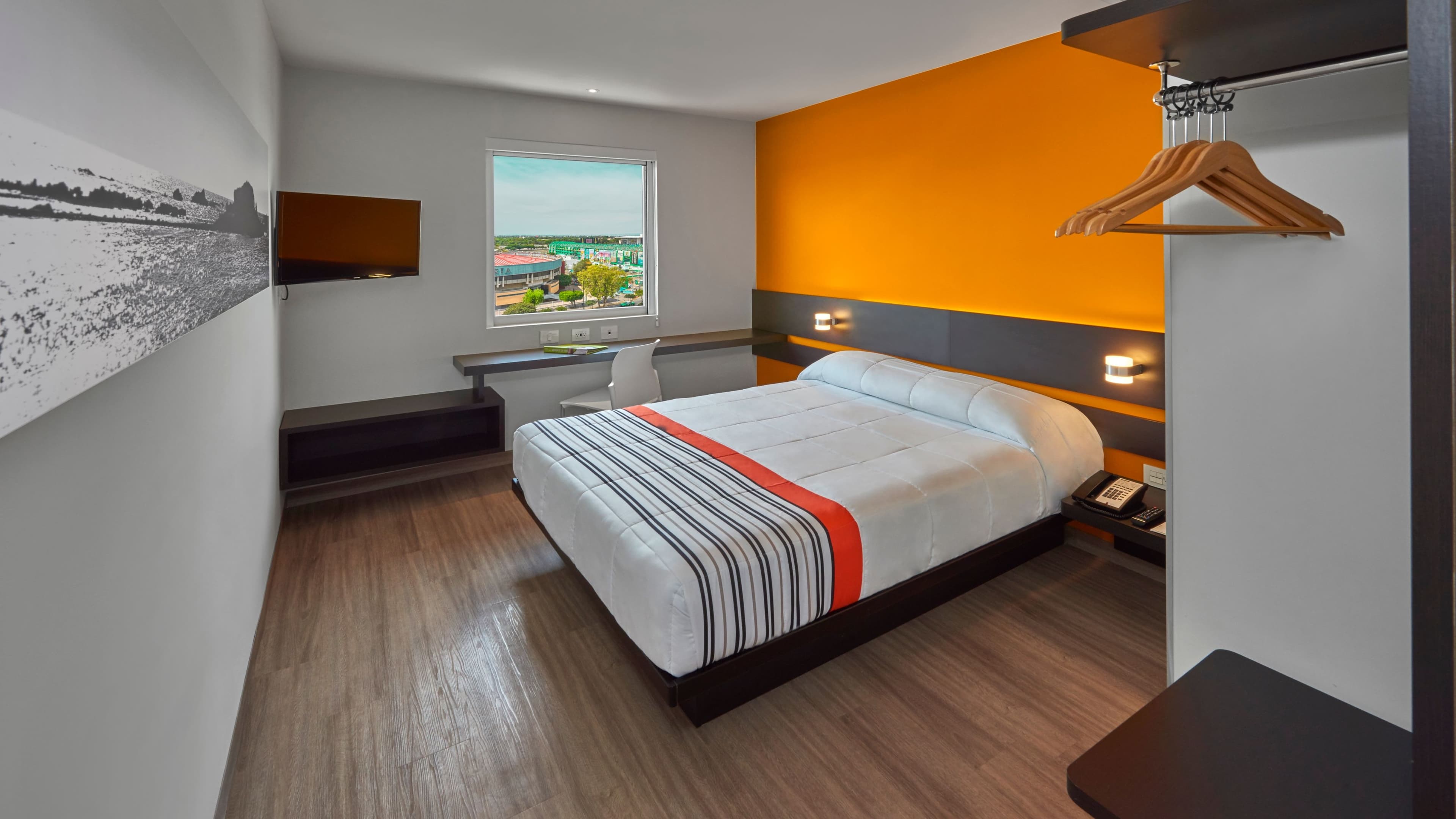 City Express Junior by Marriott León Centro De Convenciones - Image 2