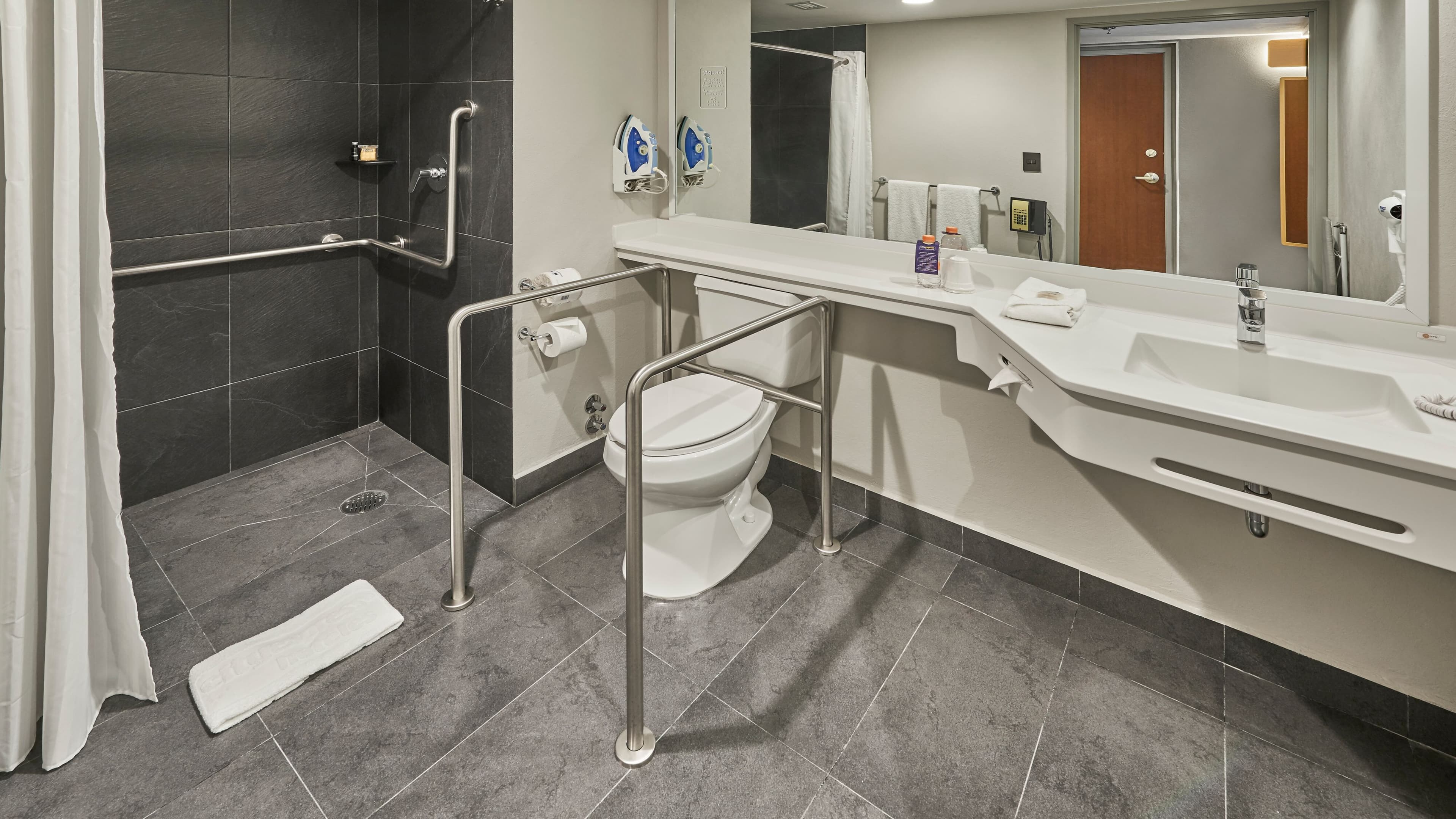 City Express by Marriott Celaya Galerias — 24