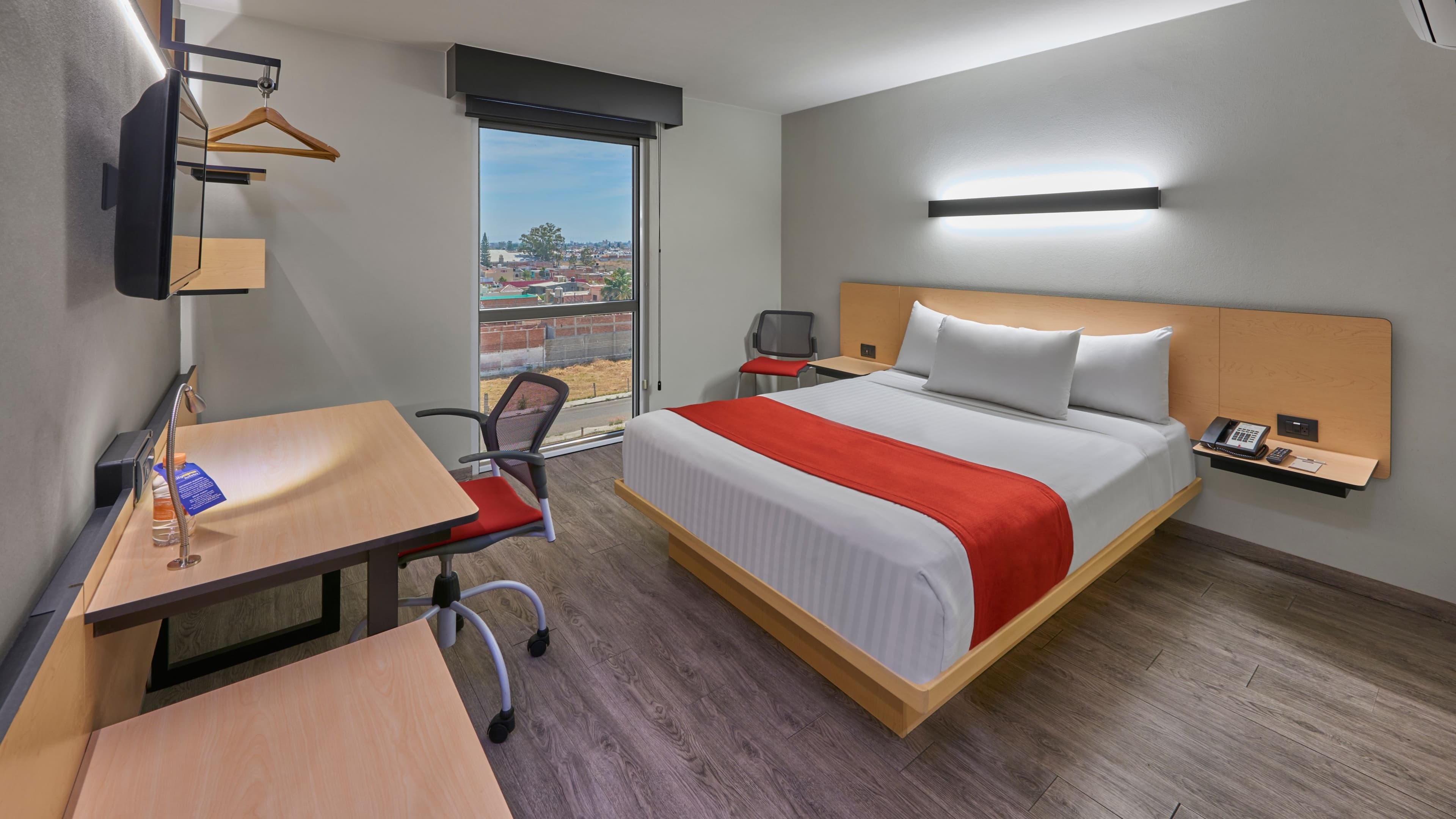 City Express by Marriott Salamanca - Image 5