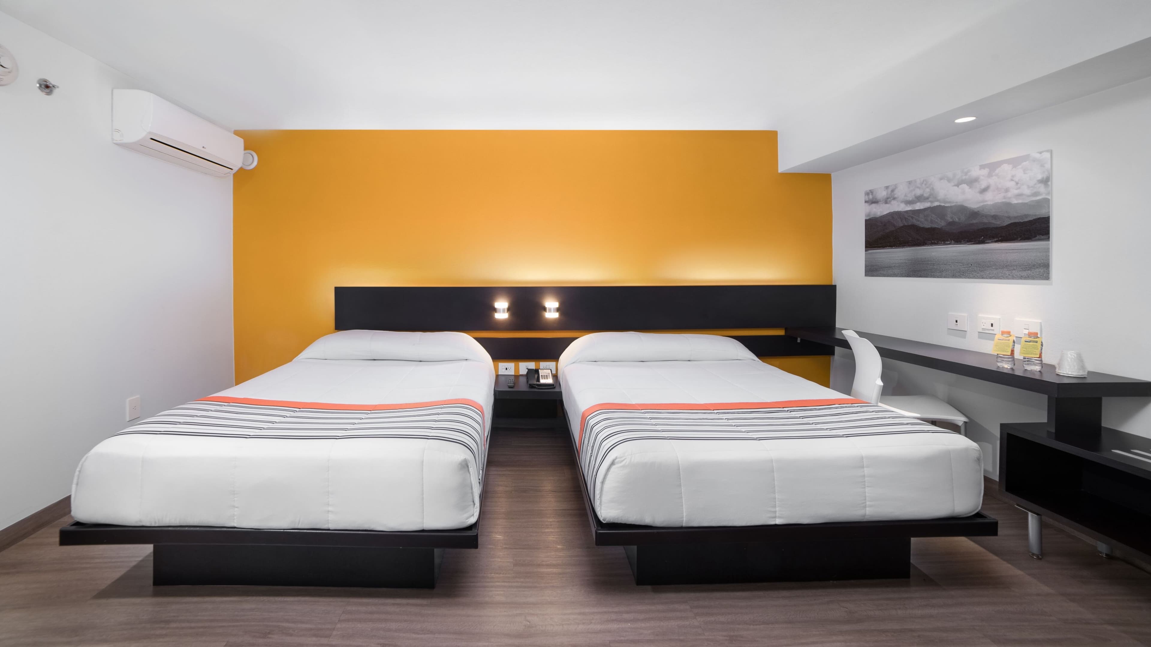 City Express Junior by Marriott Ciudad de México Sullivan — 11
