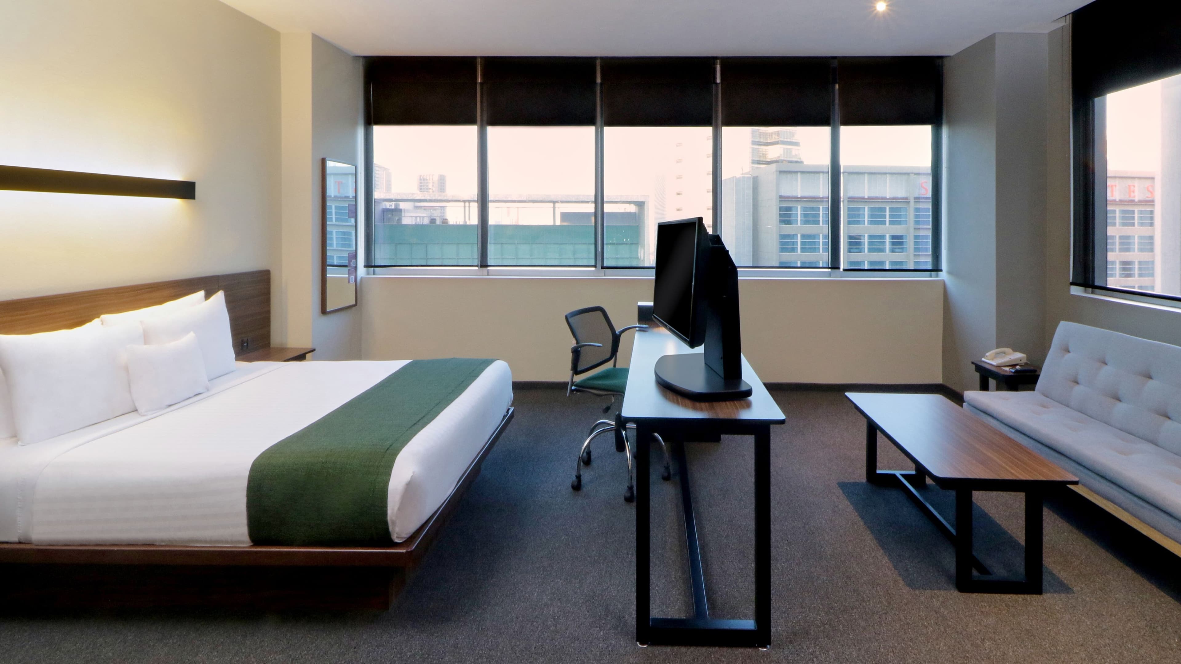 City Express Suites by Marriott Ciudad de México Santa Fe - Image 4