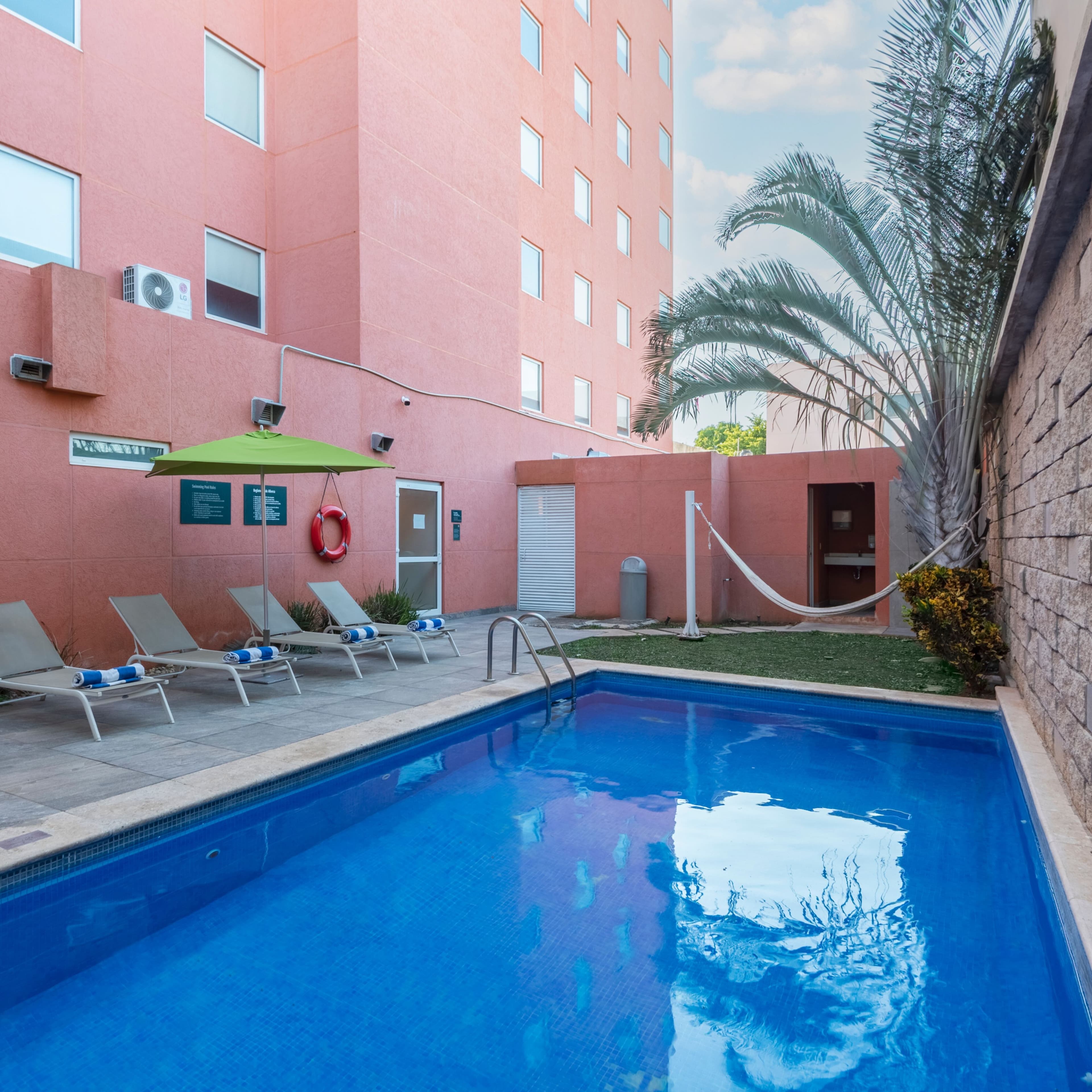City Express Junior by Marriott Merida Altabrisa - Image 1