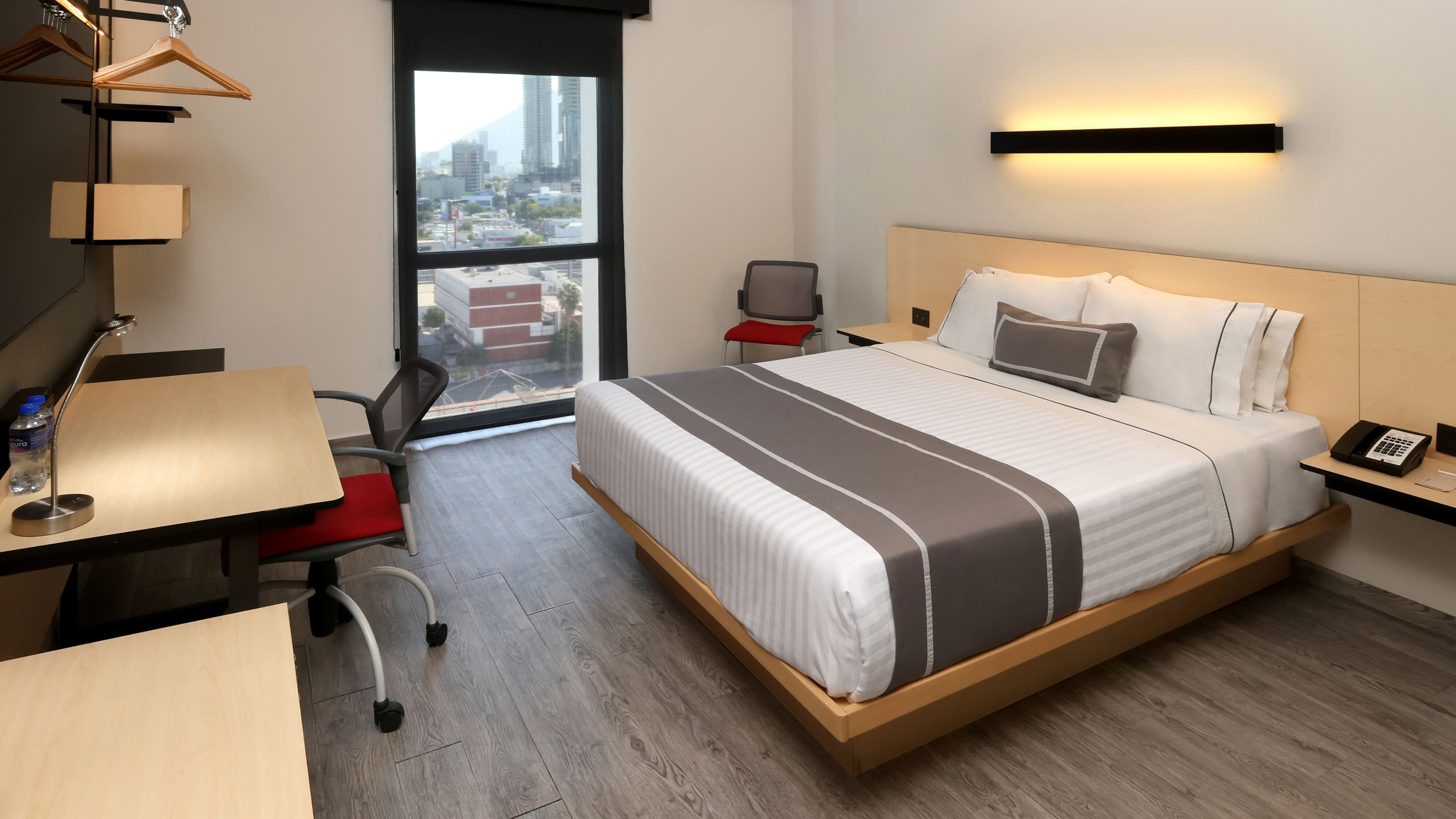 City Express Plus by Marriott Monterrey Galerias — 6