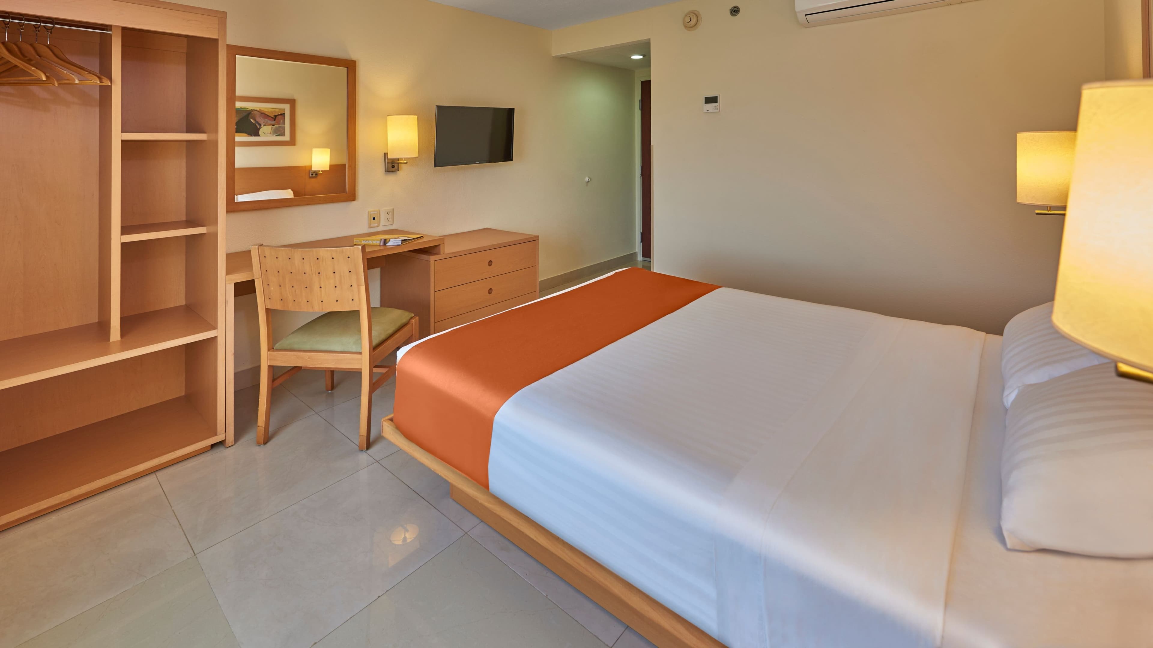 City Express by Marriott Mazatlán - Image 5