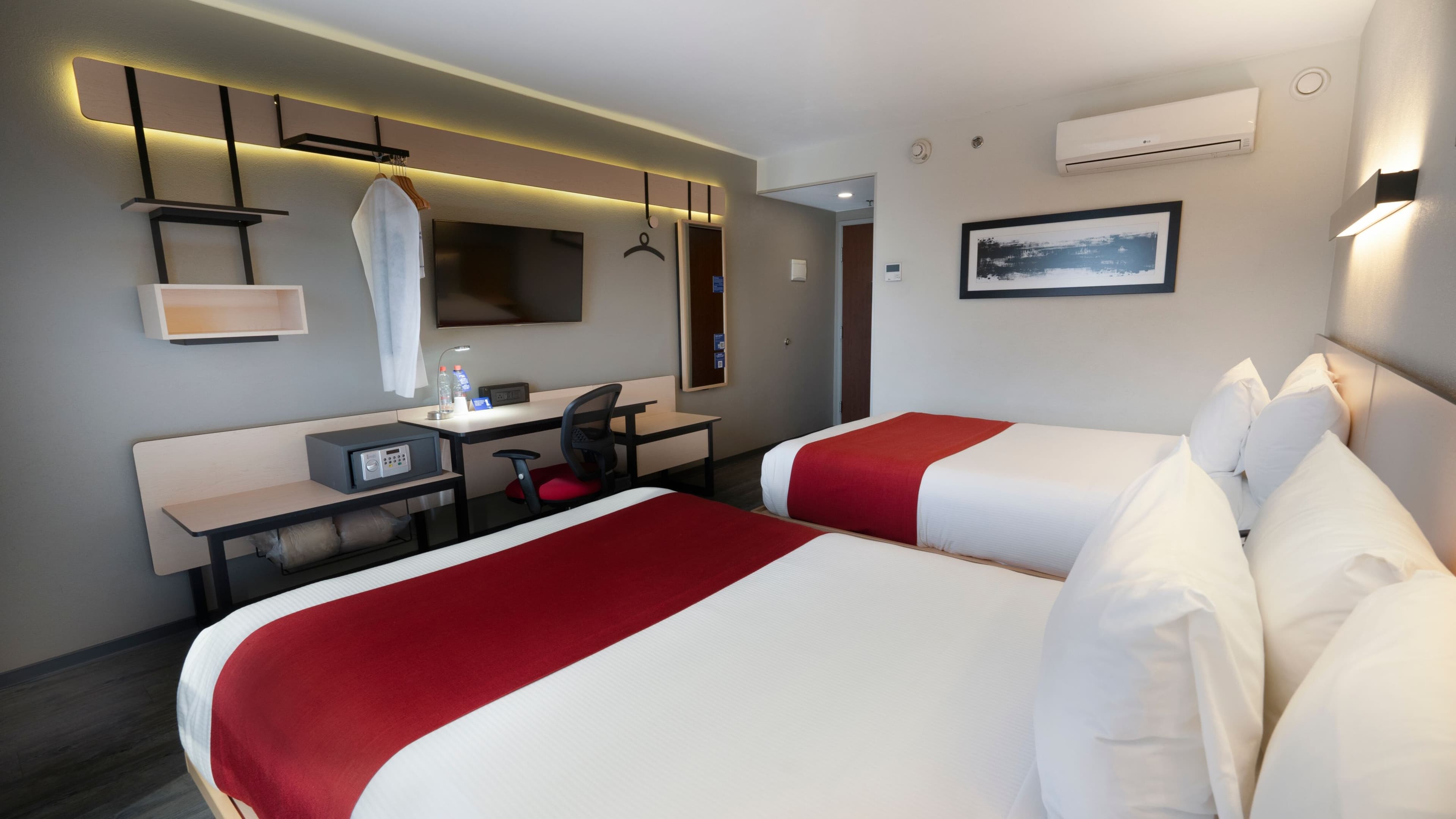 City Express by Marriott Santiago Aeropuerto Chile - Image 4