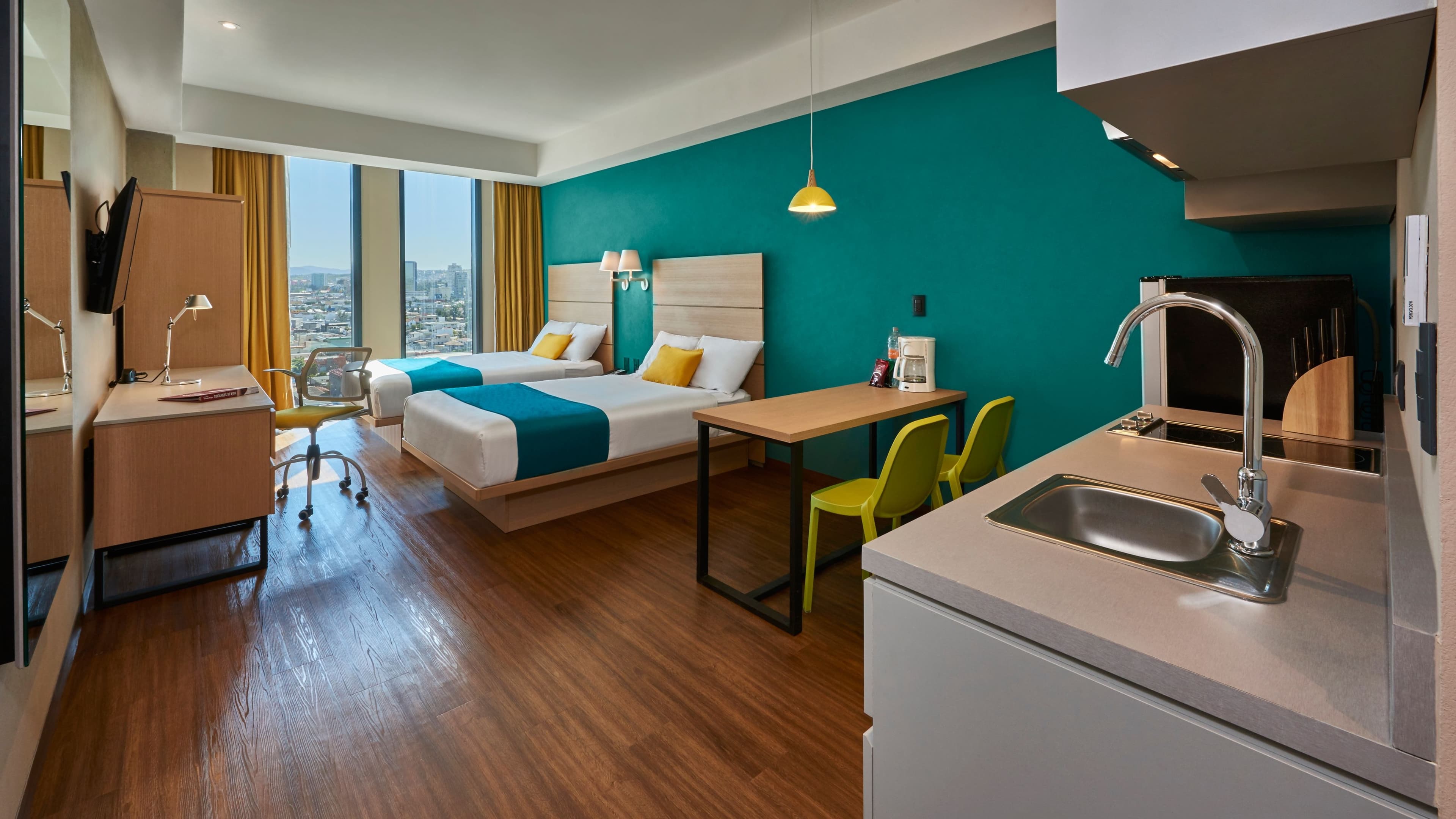 Suite - Image 6
