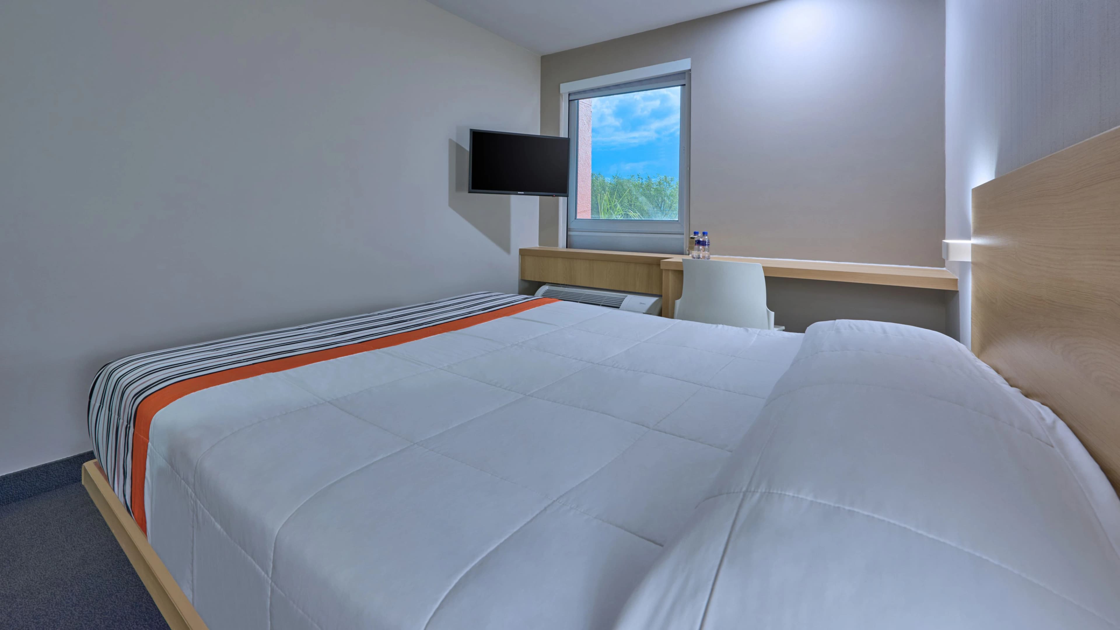 City Express Junior by Marriott Toluca Aeropuerto — 4