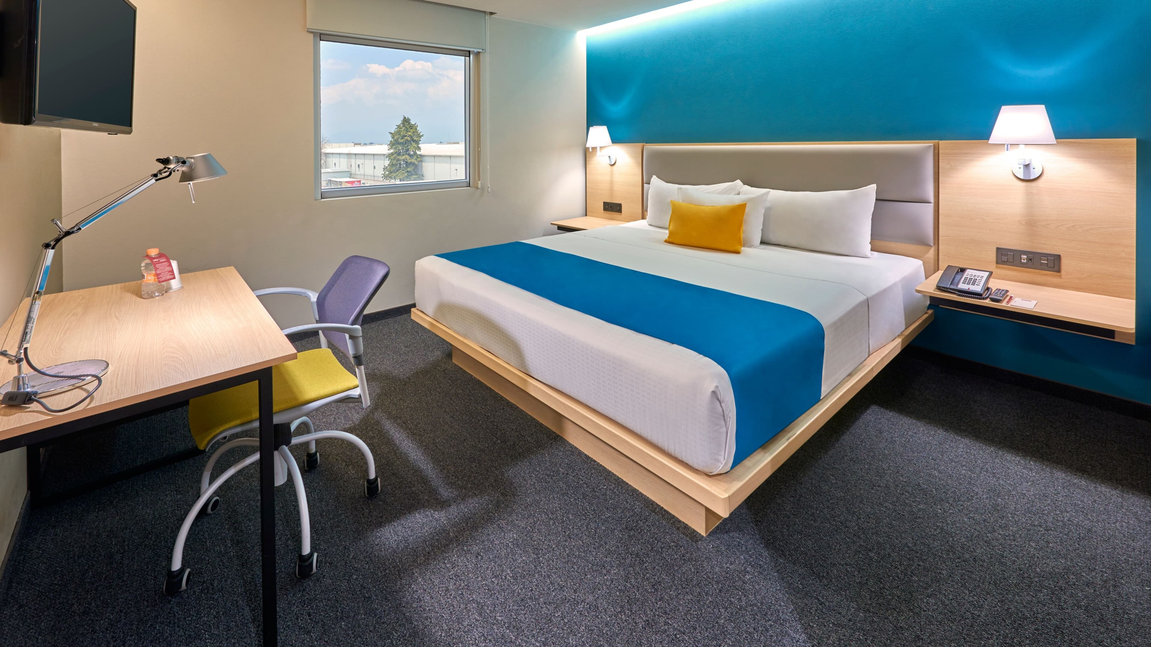 City Express Suites by Marriott Toluca - Image 3