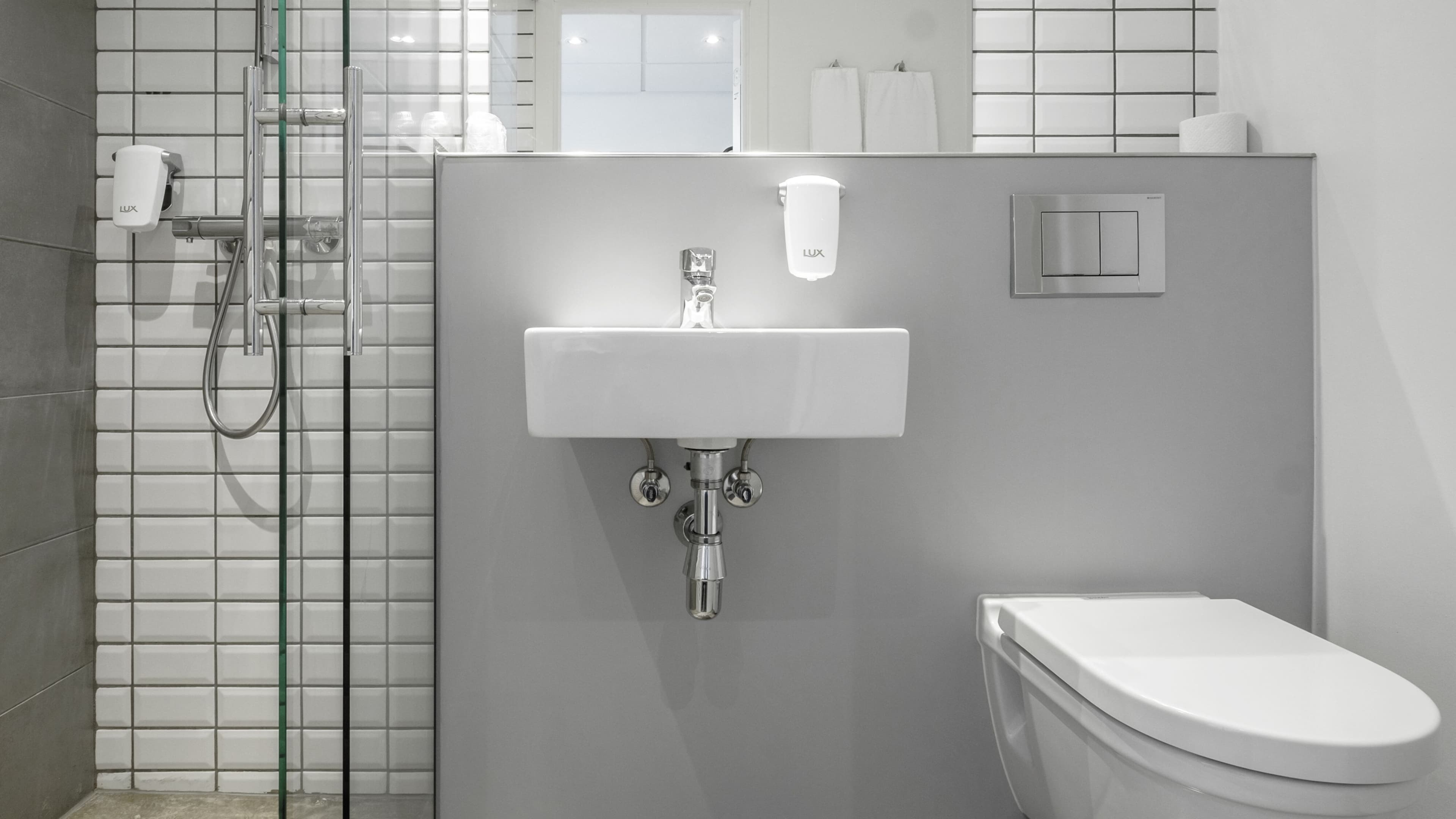 Standard Double Room - Image 9