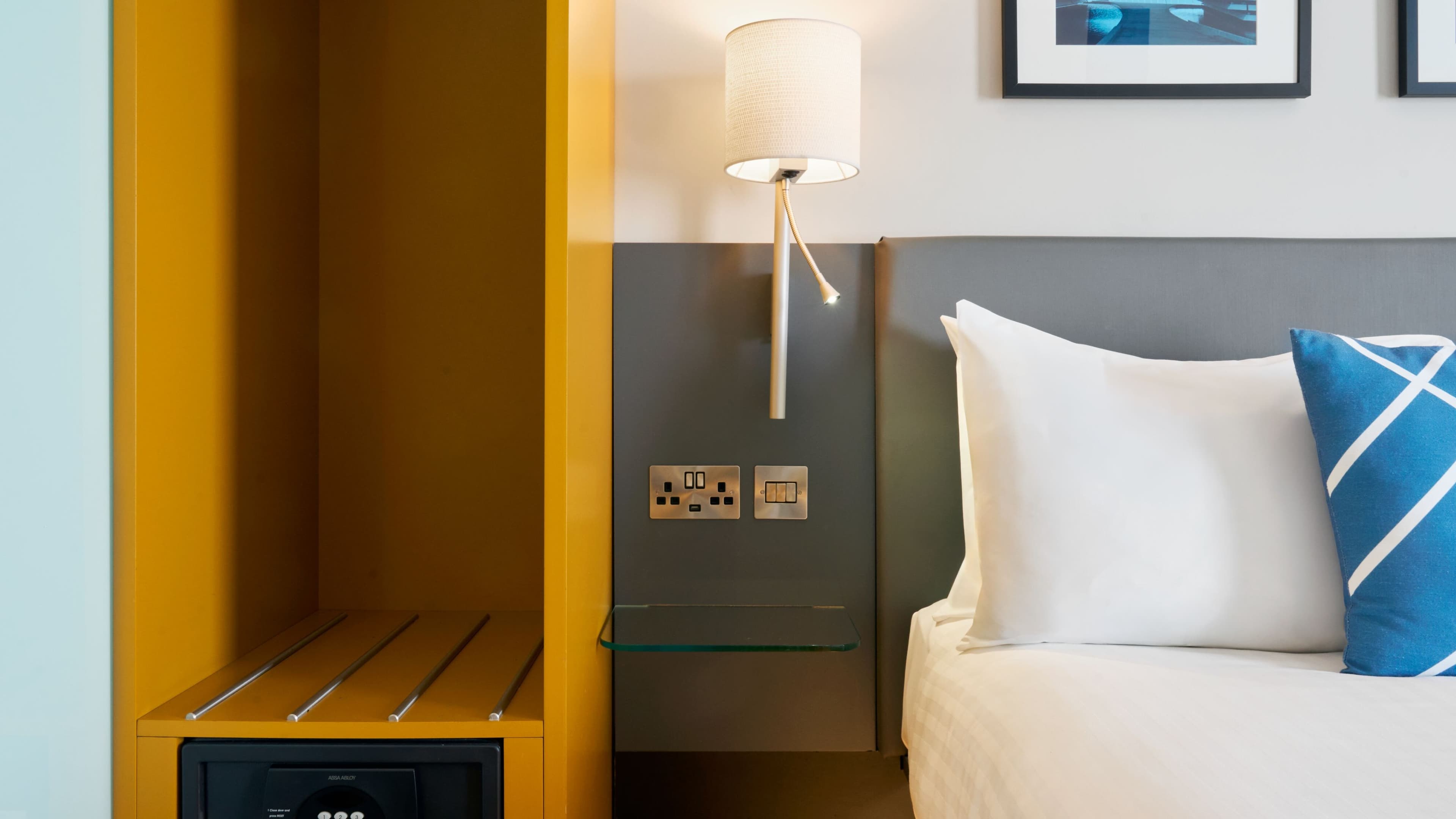 Four Points Flex by Sheraton Dundee — 4